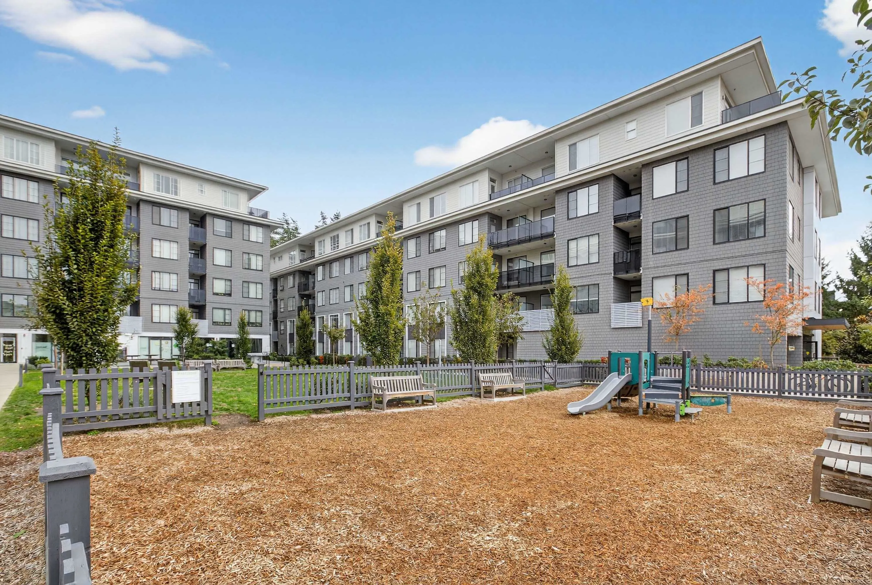 108 15825 85 Avenue