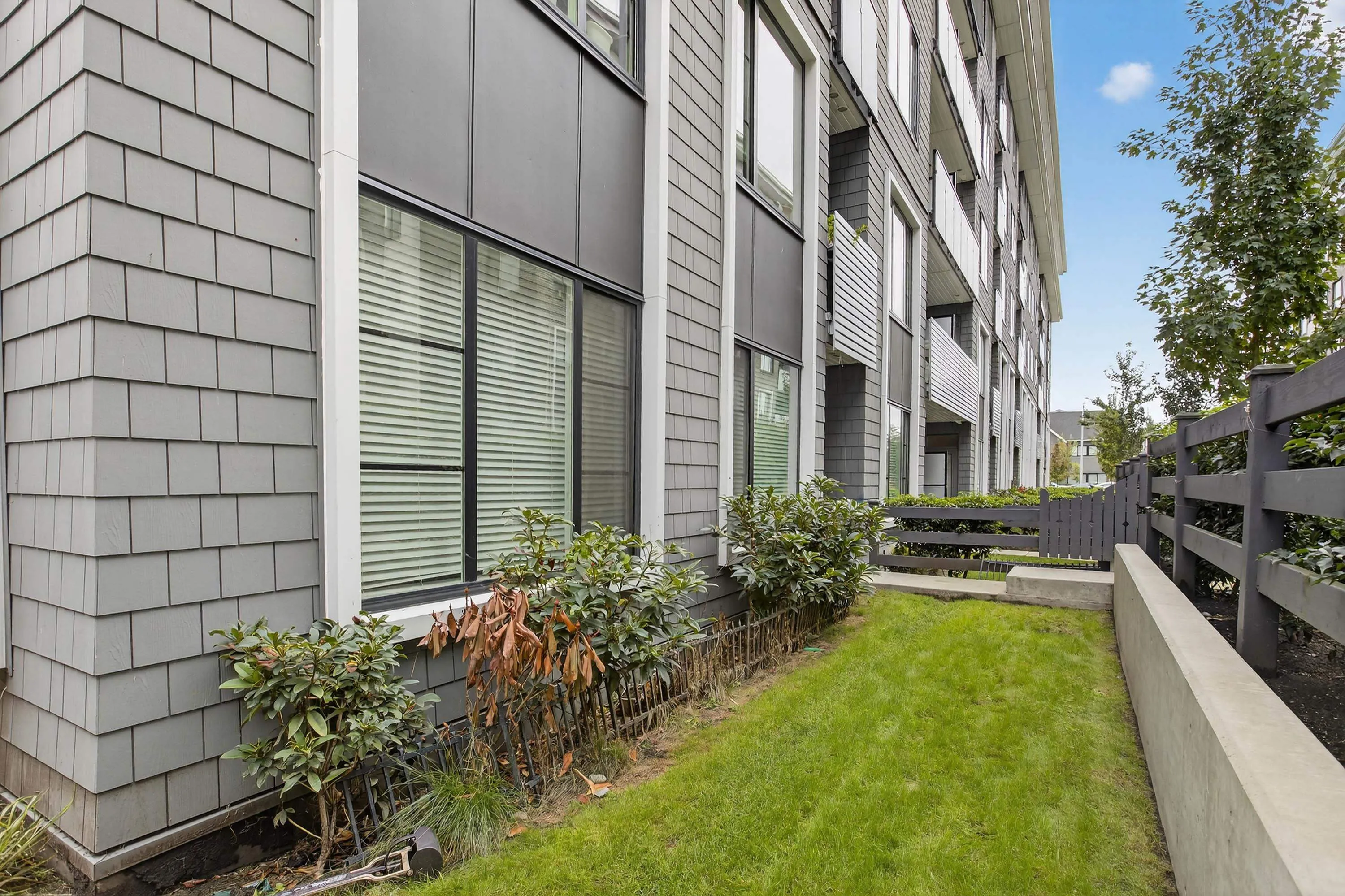 108 15825 85 Avenue