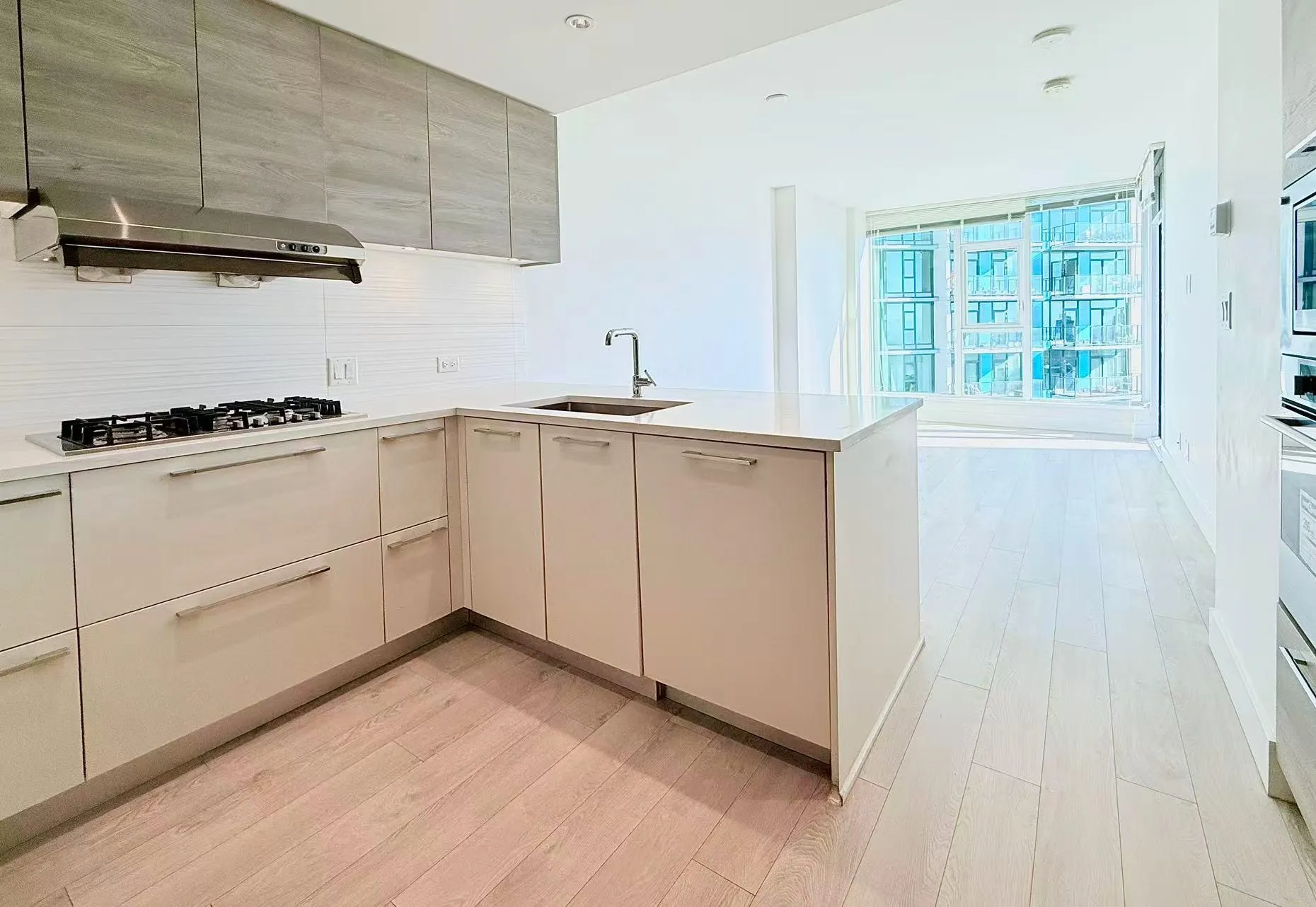 1907 7358 Edmonds Street