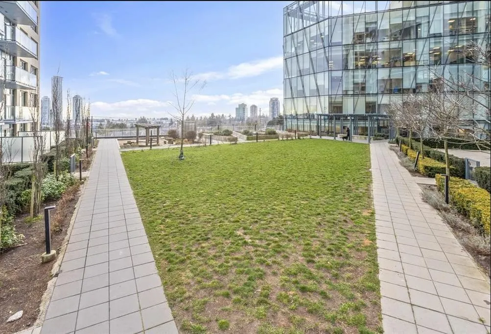 1907 7358 Edmonds Street