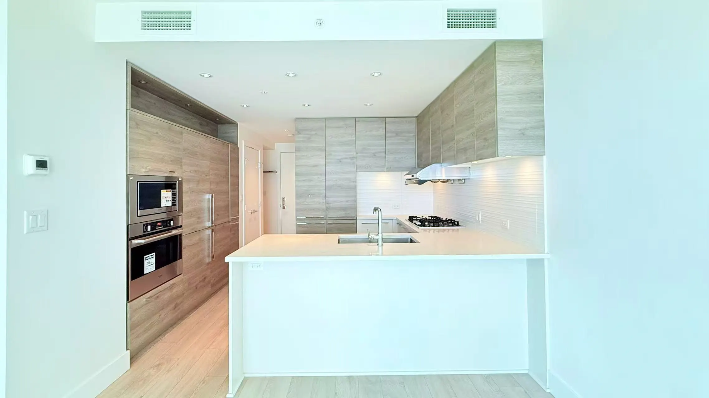 1907 7358 Edmonds Street