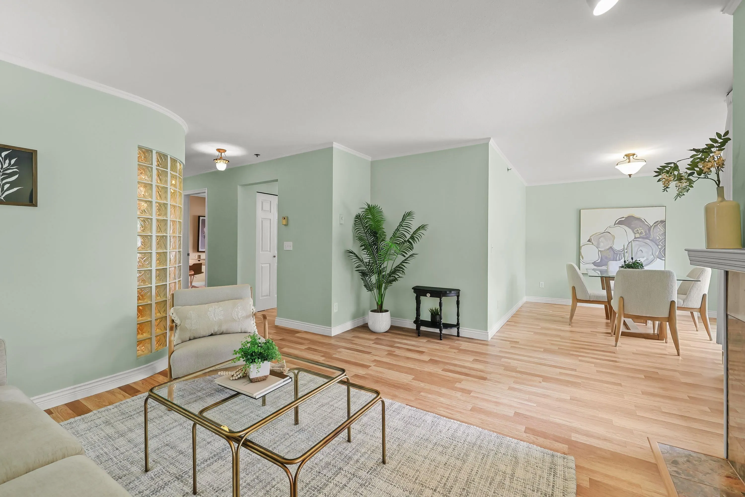 308 1154 Westwood Street