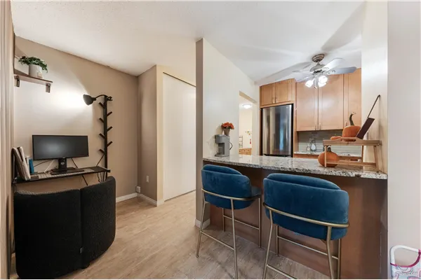 210 1545 E 2nd Avenue