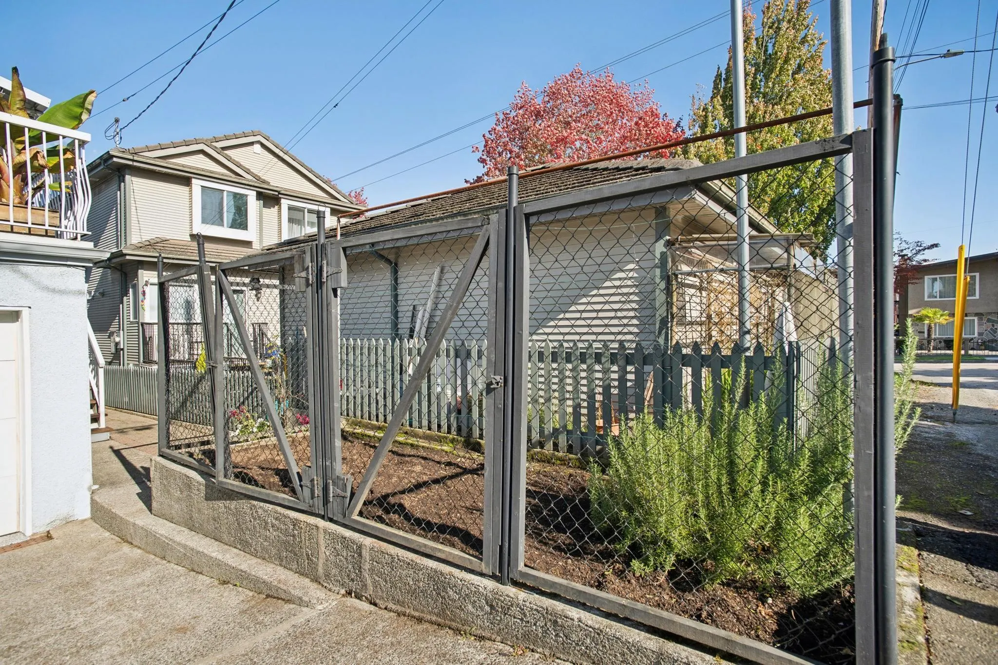 2790 Napier Street