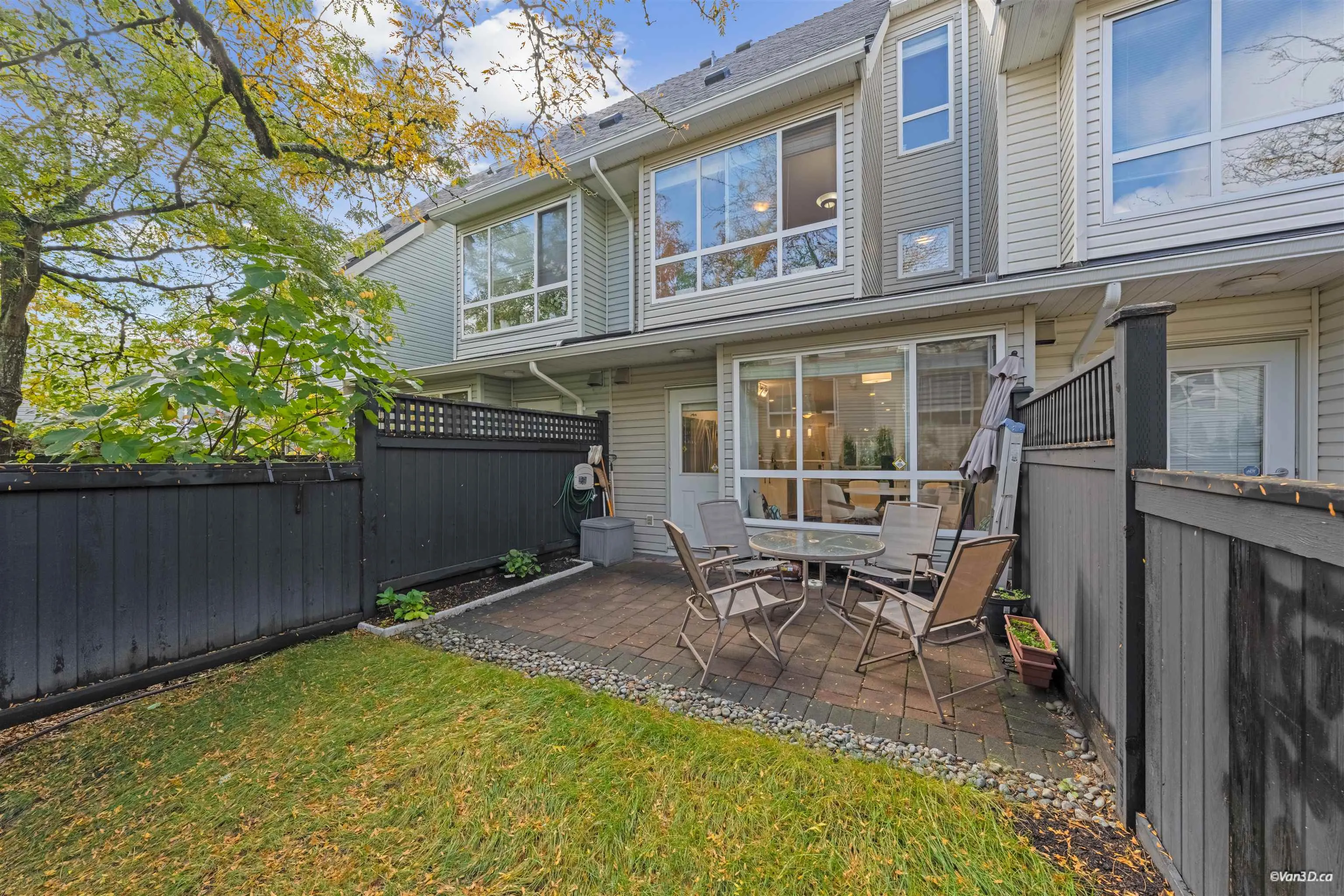 7371 Magnolia Terrace