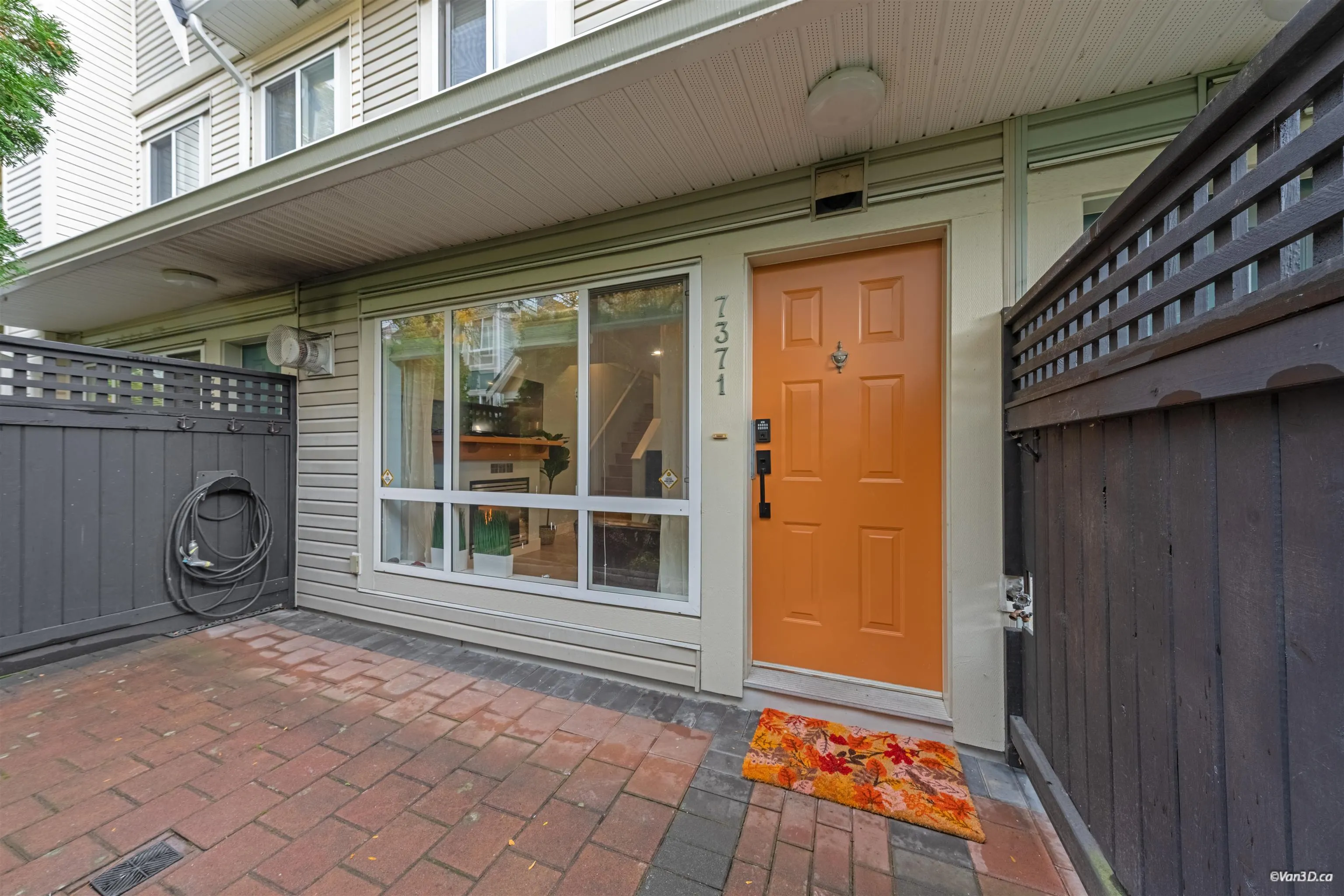 7371 Magnolia Terrace