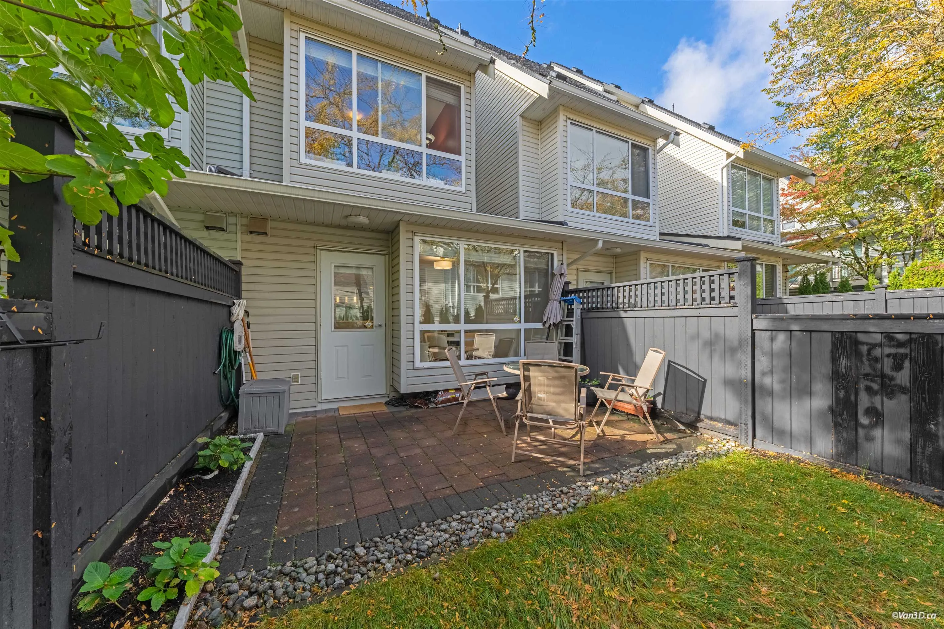 7371 Magnolia Terrace