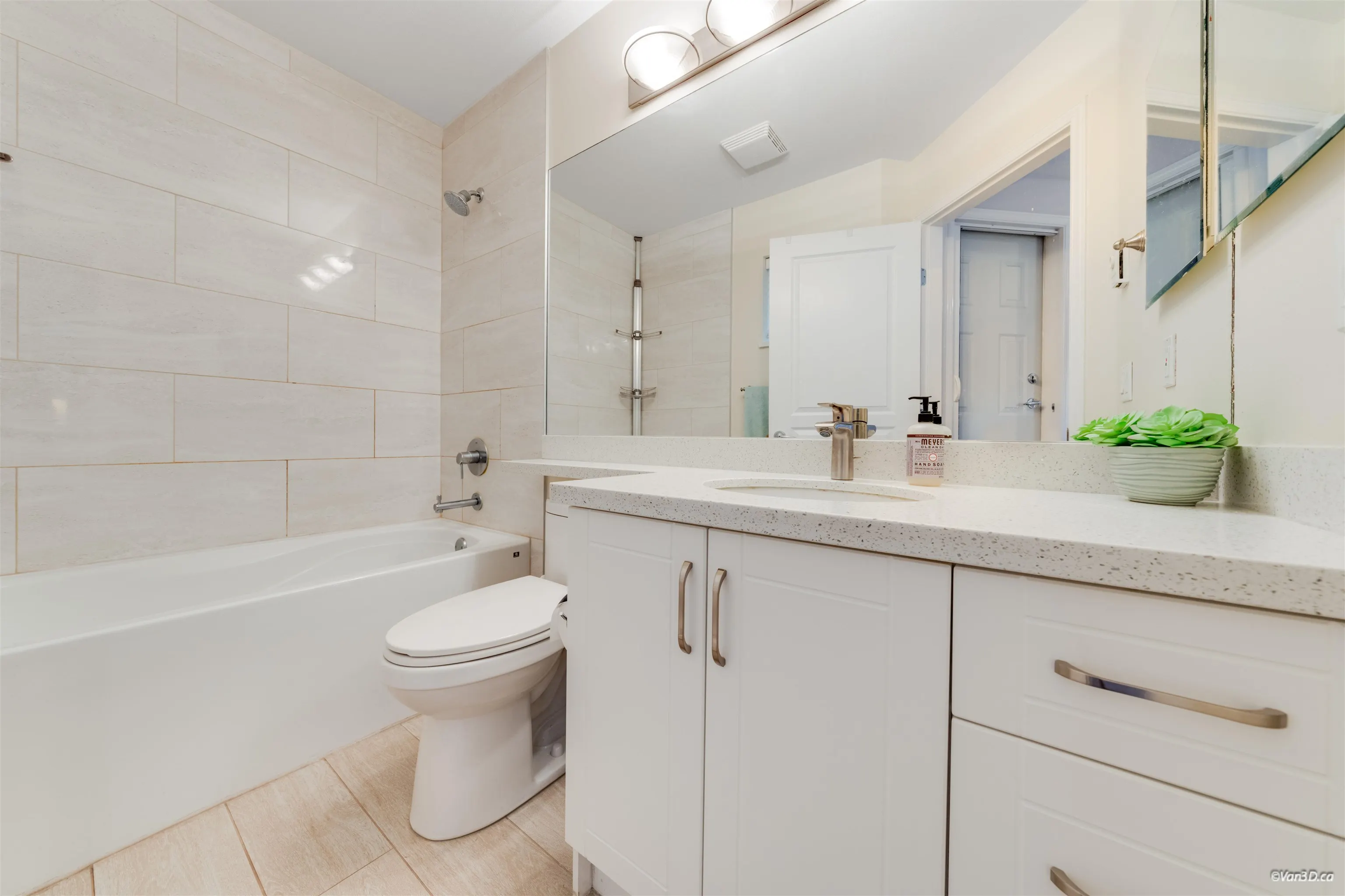 7371 Magnolia Terrace