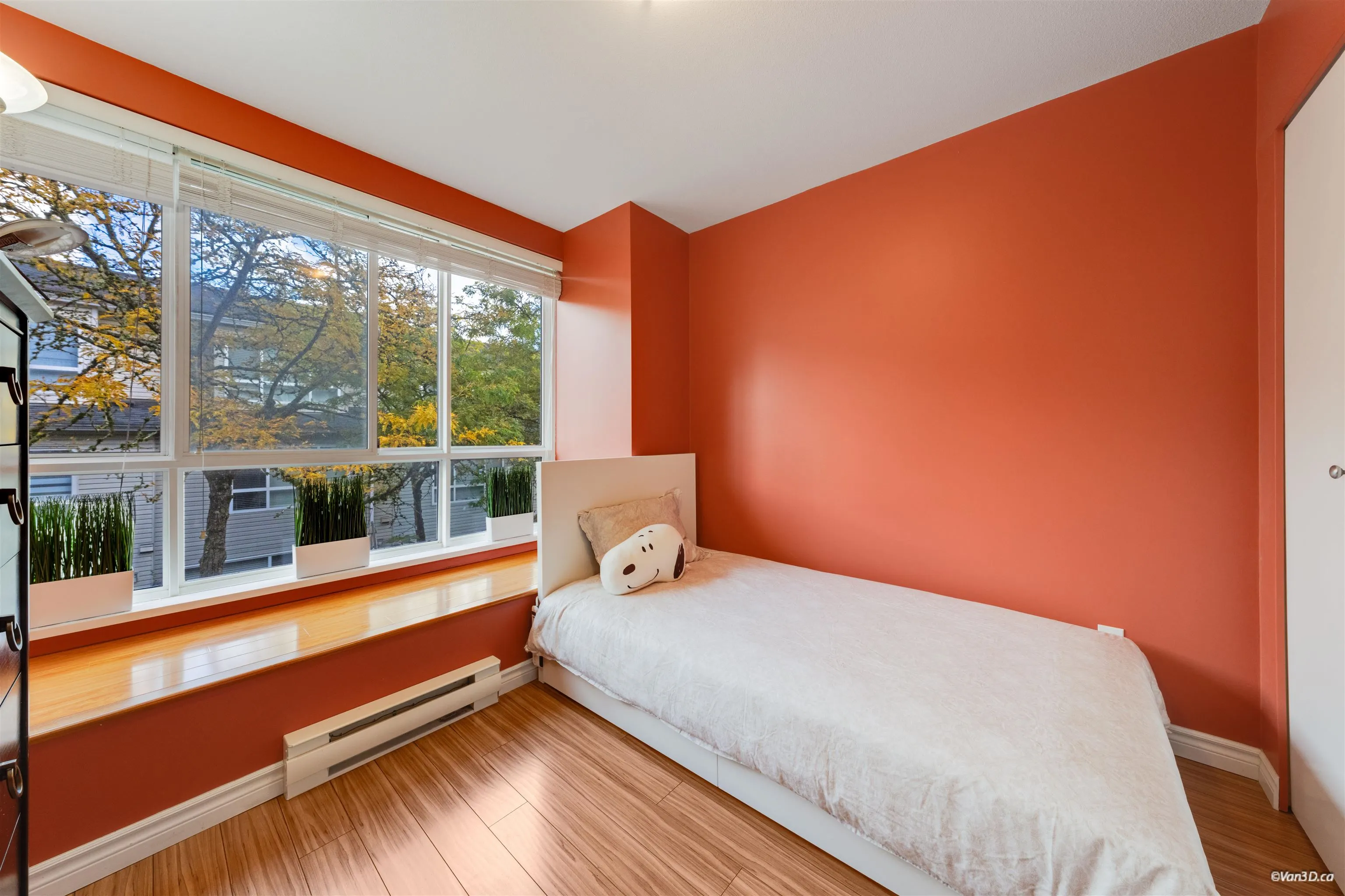 7371 Magnolia Terrace