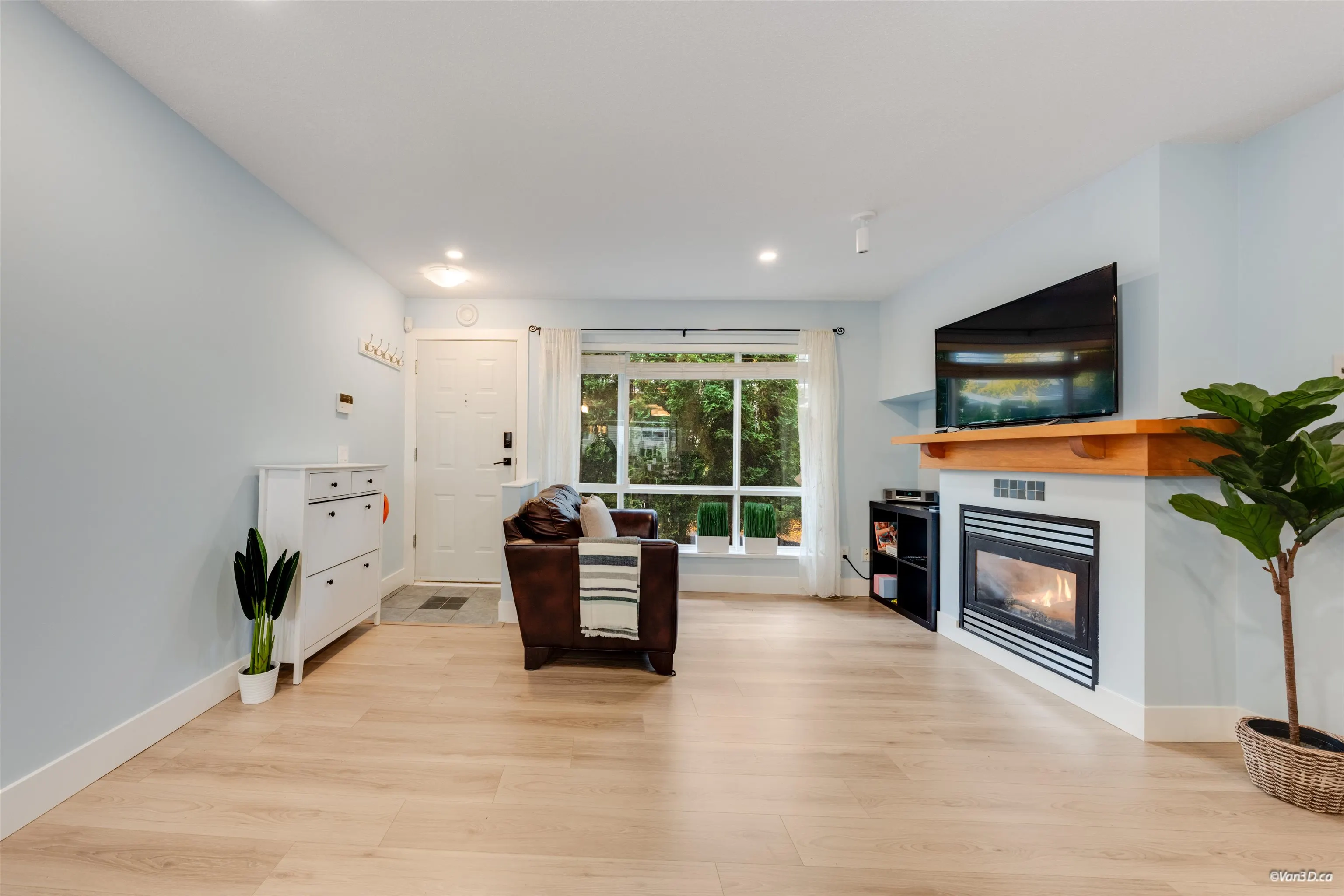 7371 Magnolia Terrace