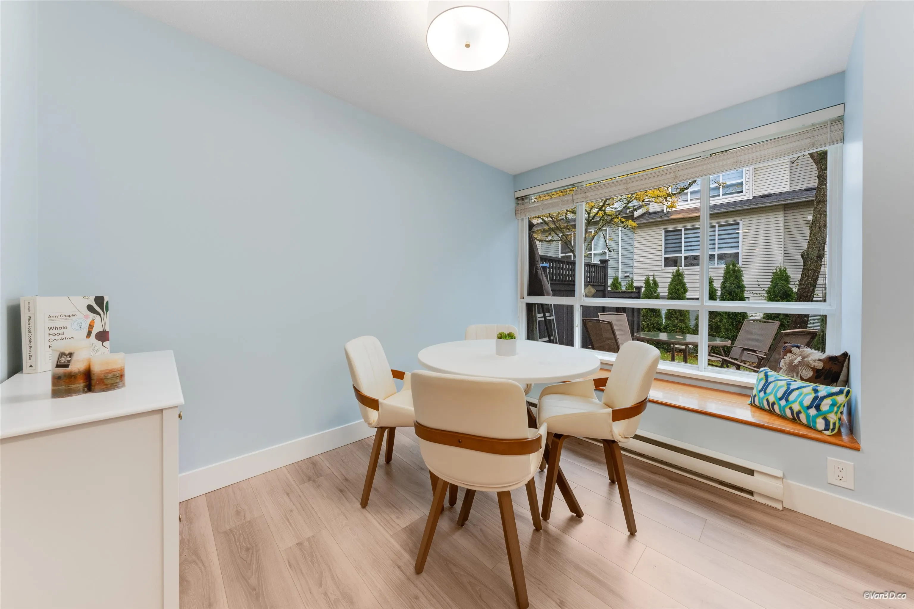 7371 Magnolia Terrace