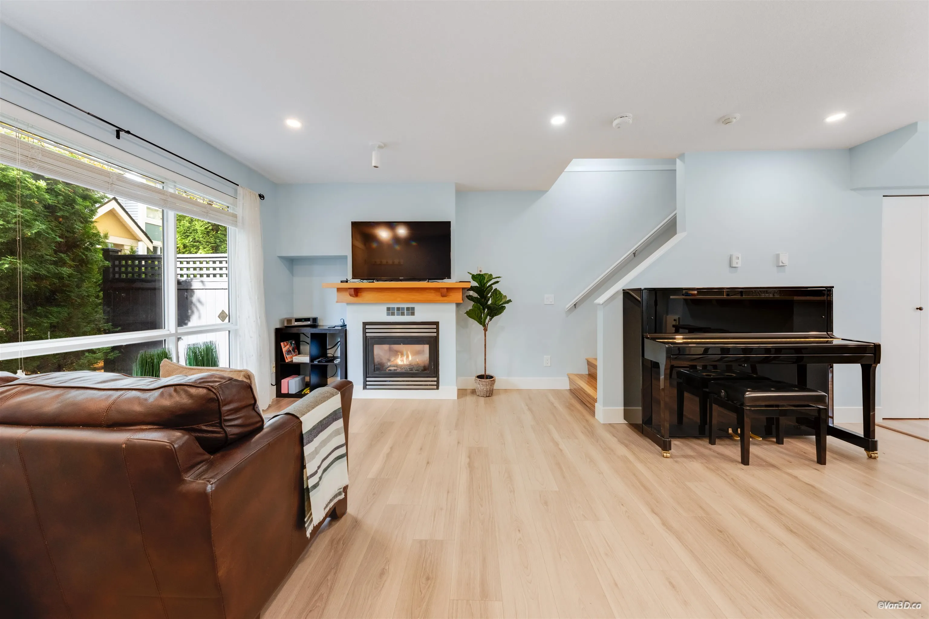 7371 Magnolia Terrace