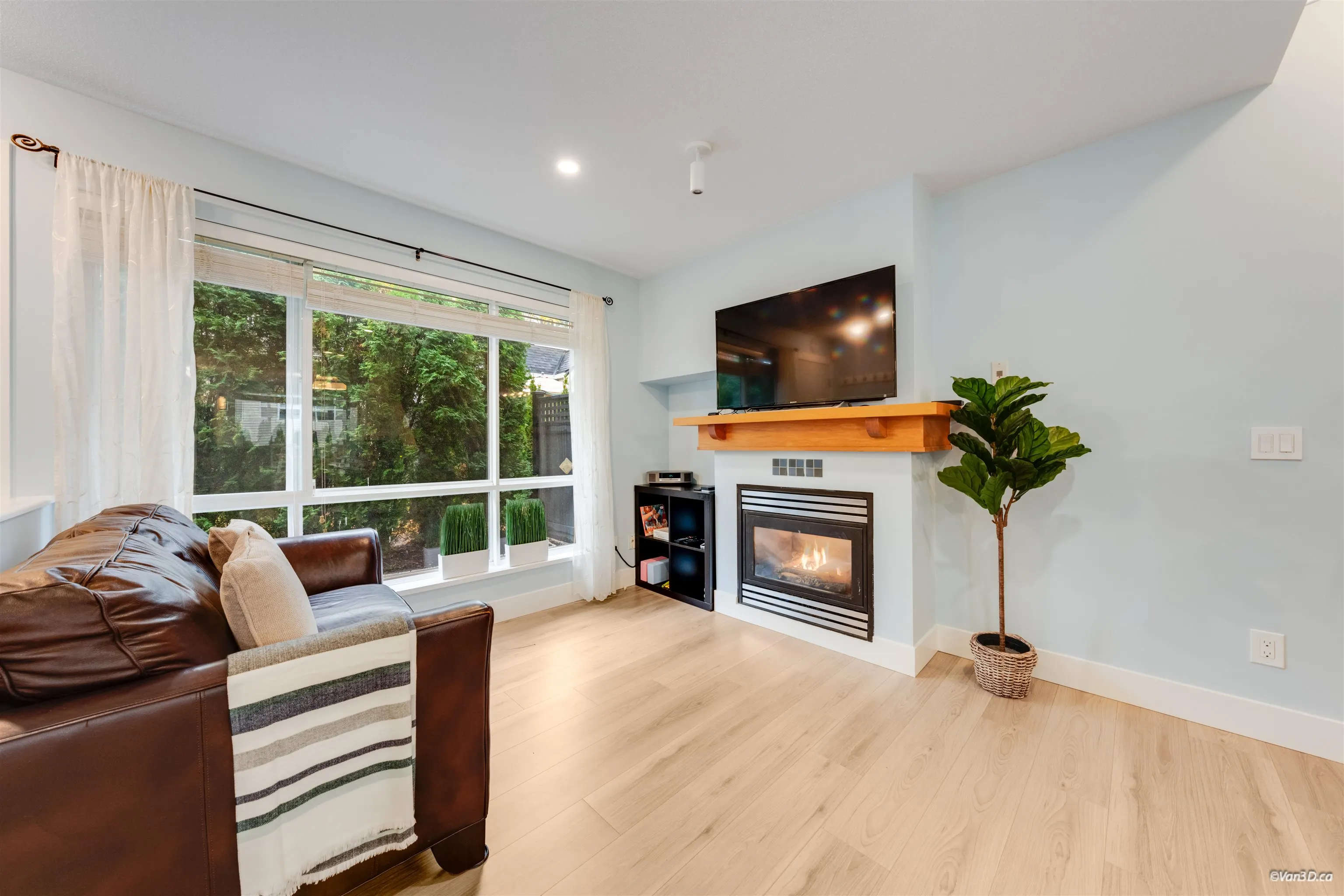 7371 Magnolia Terrace