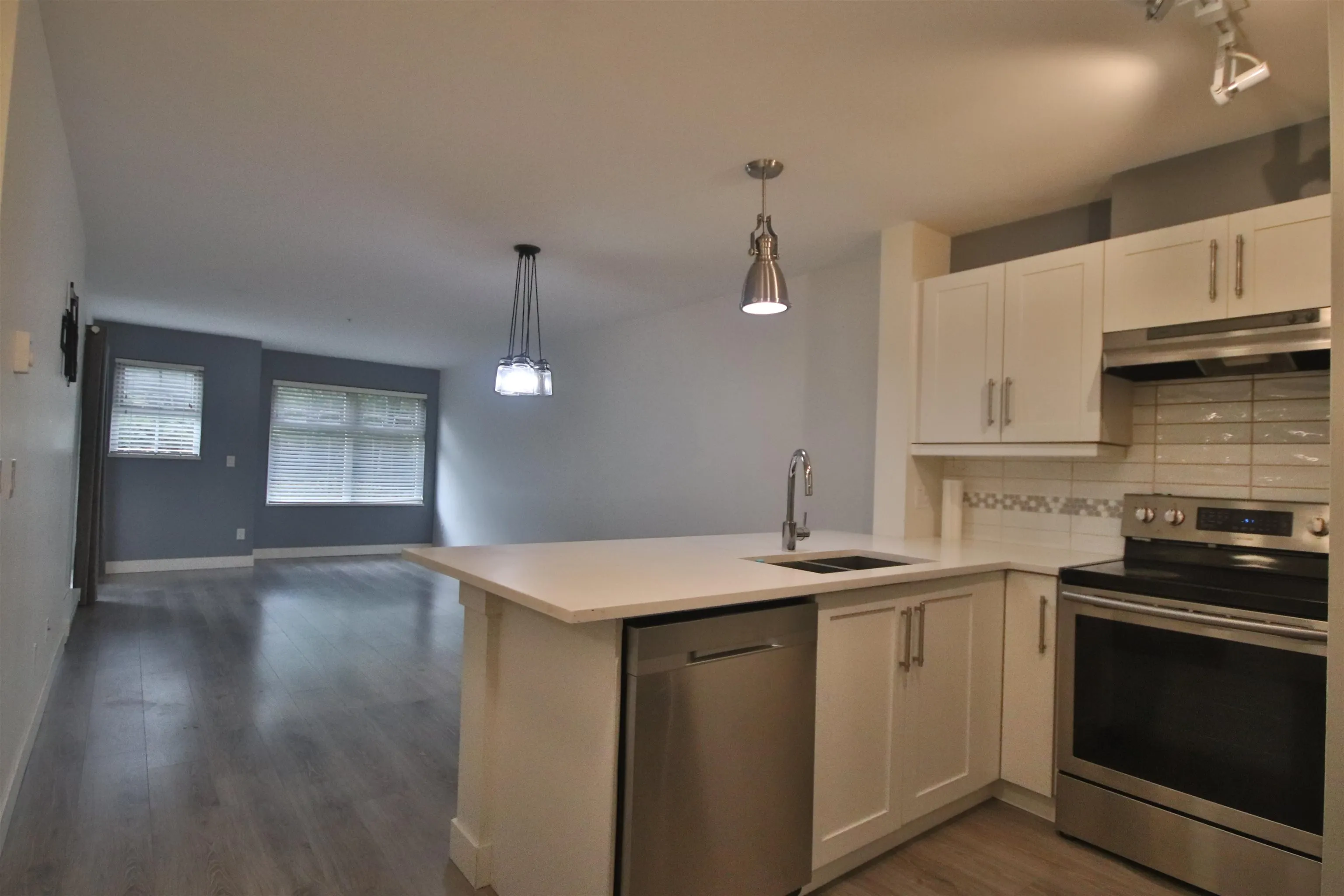 147 27358 32 Avenue