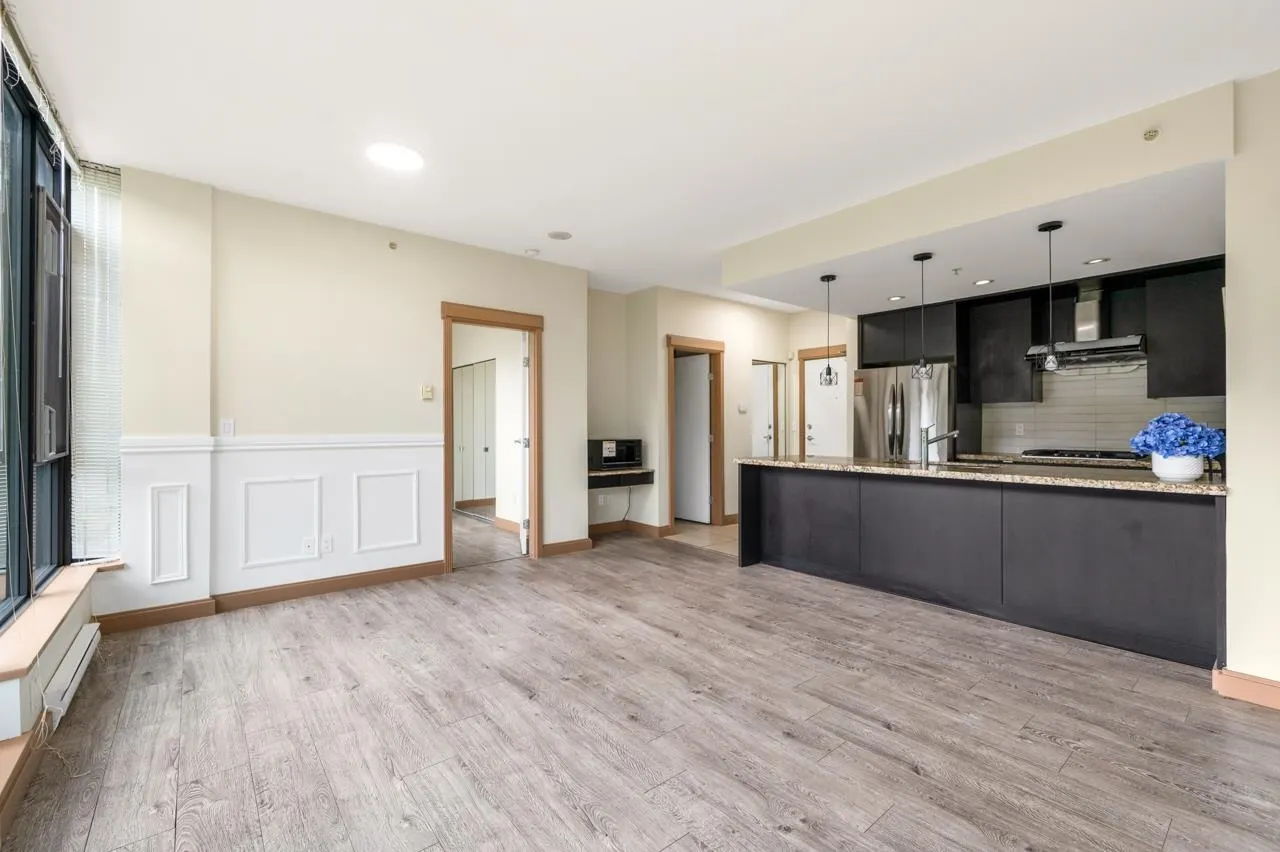 307 7088 18th Avenue