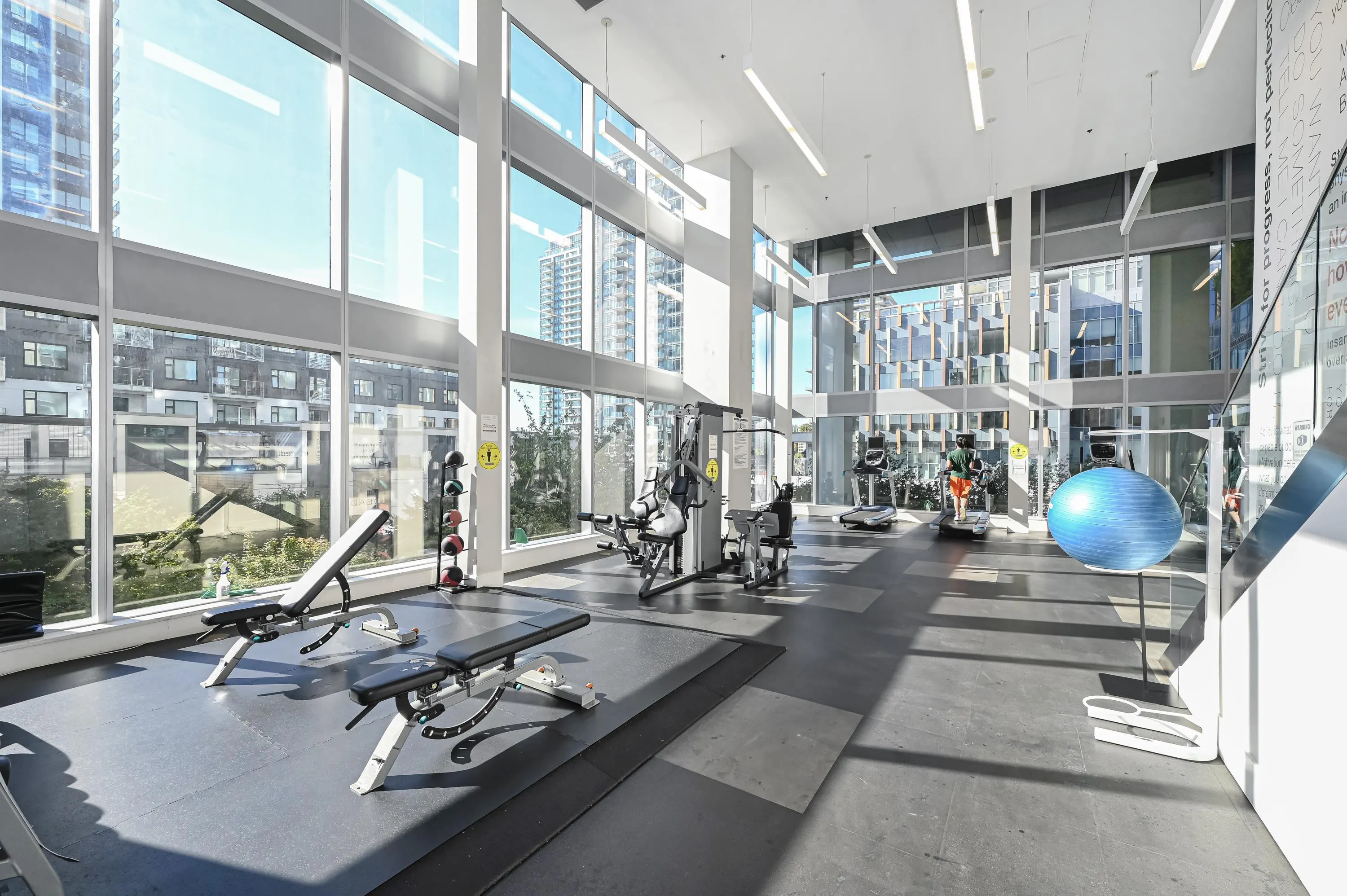 1805 6461 Telford Avenue