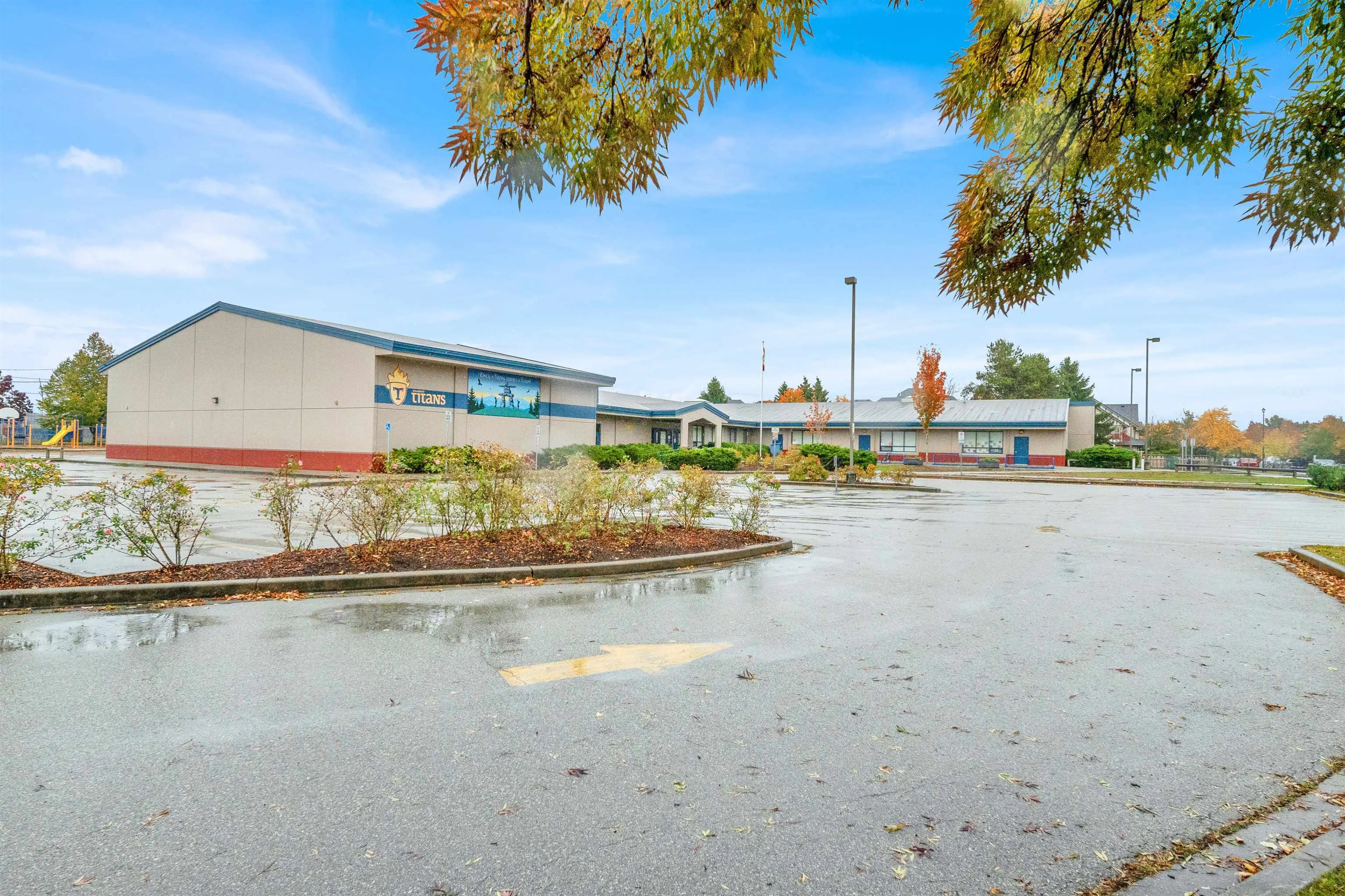 18556 65 Avenue