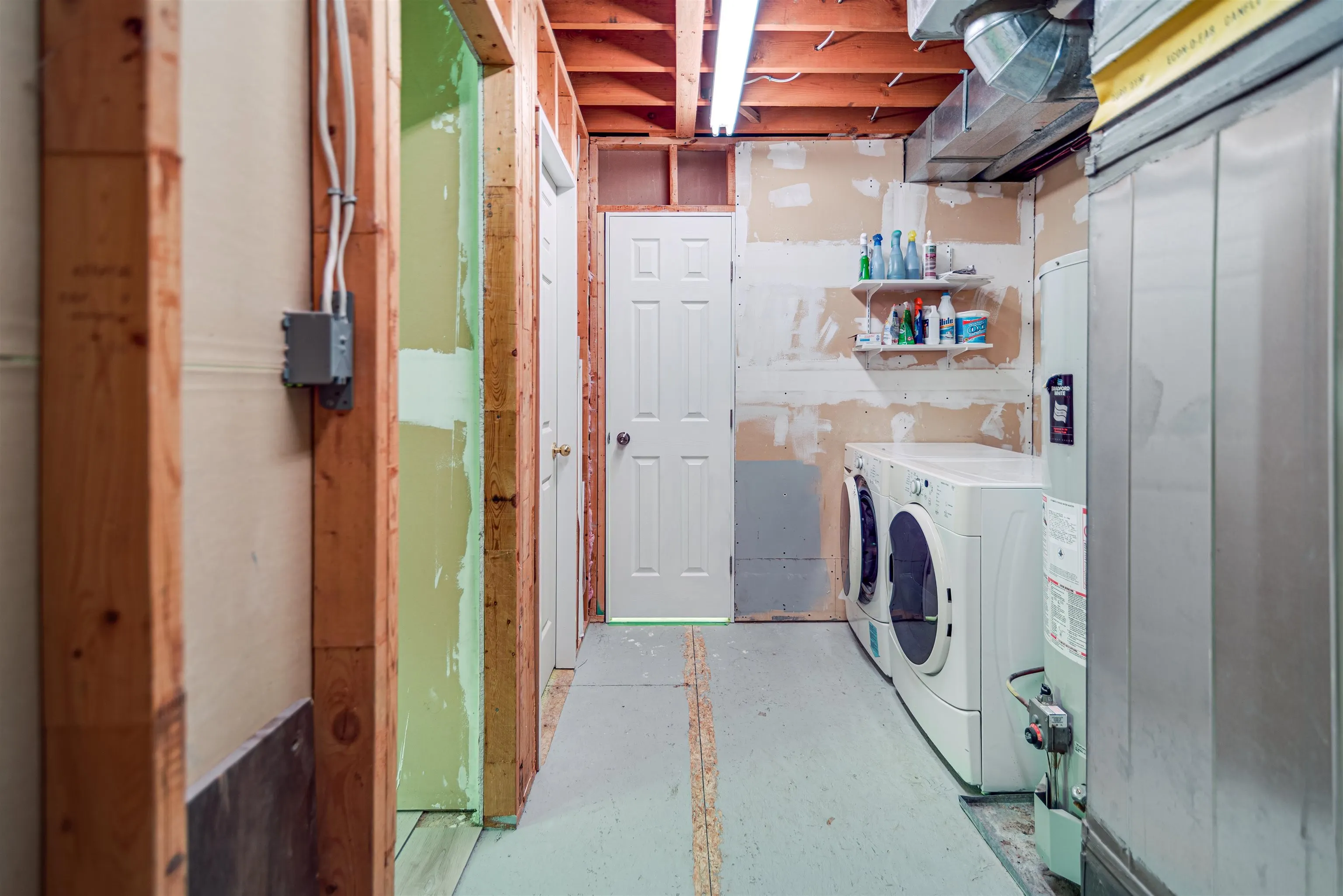 5866A Turnstone Crescent
