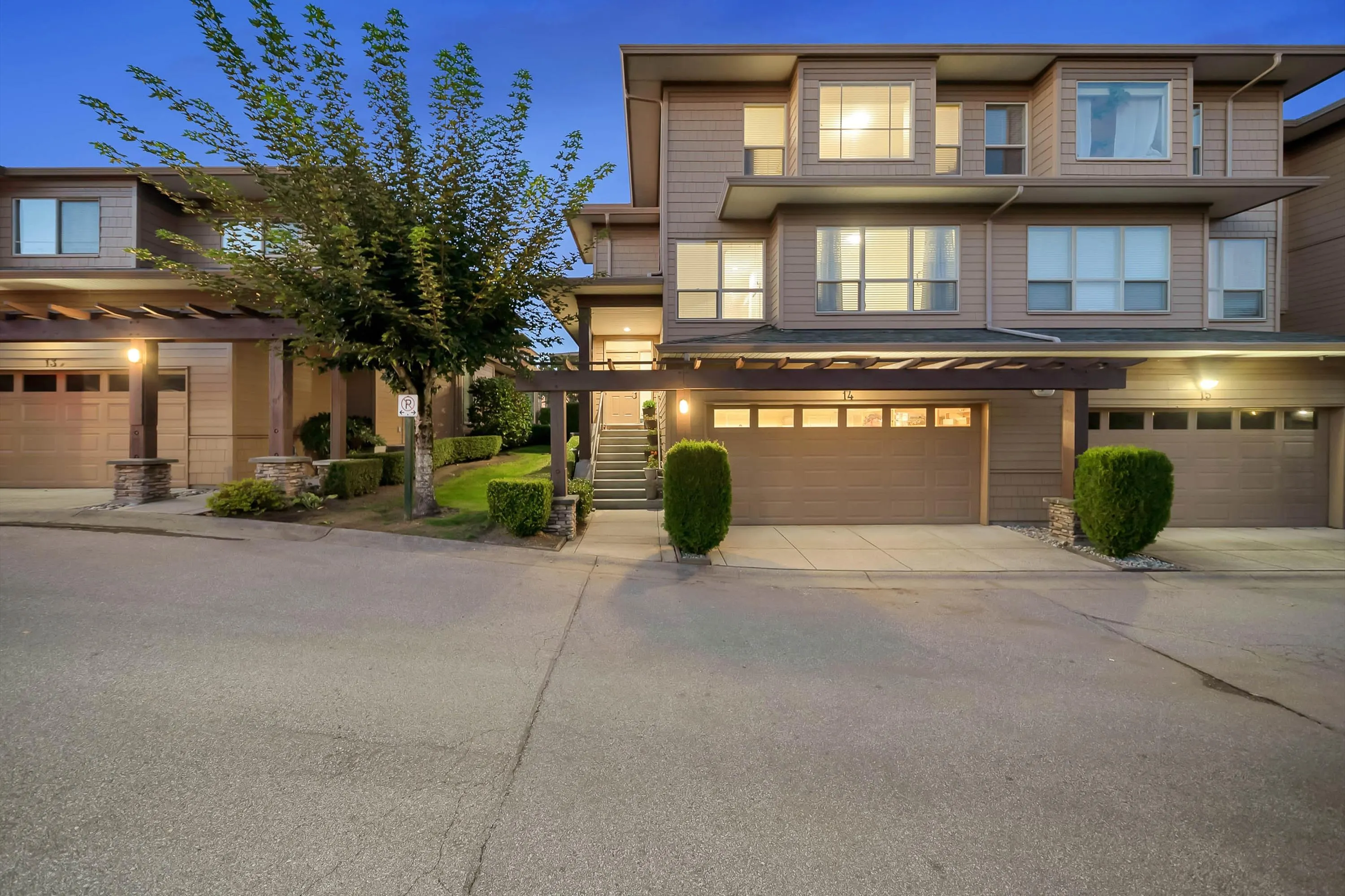14 16655 64 Avenue