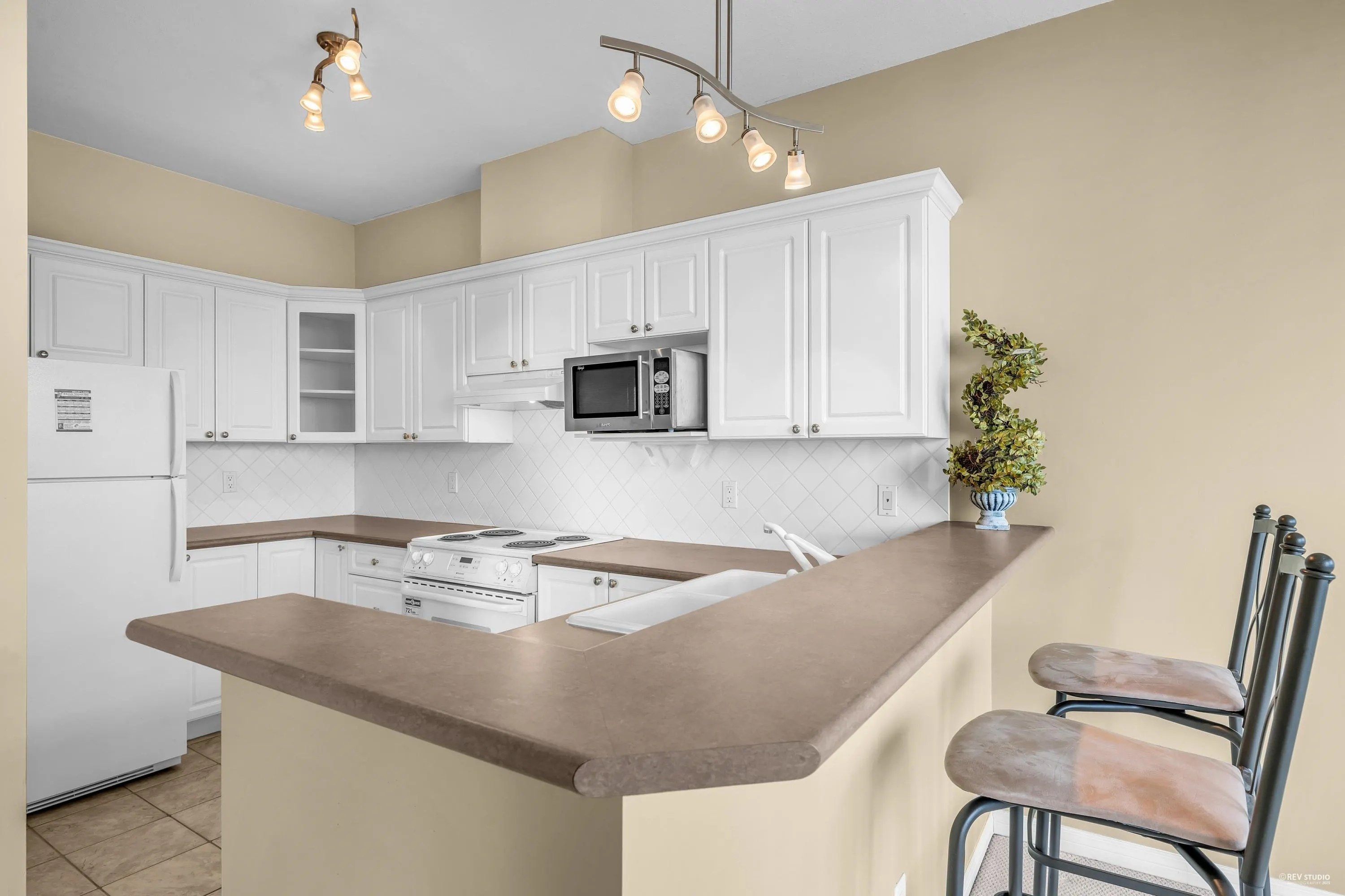 2302 6837 Station Hill Drive