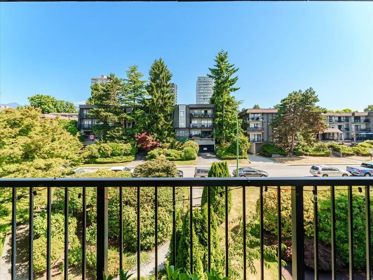 301 155 E 5th Street