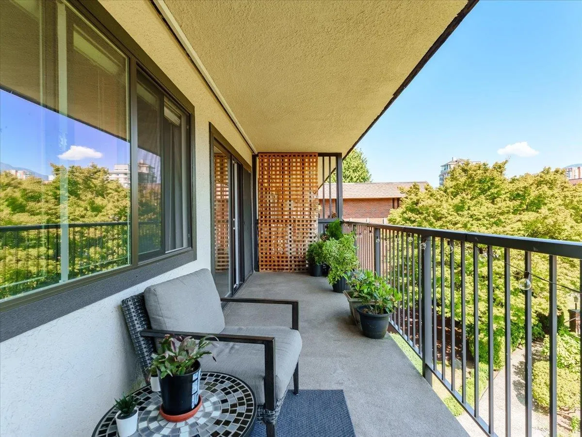 301 155 E 5th Street