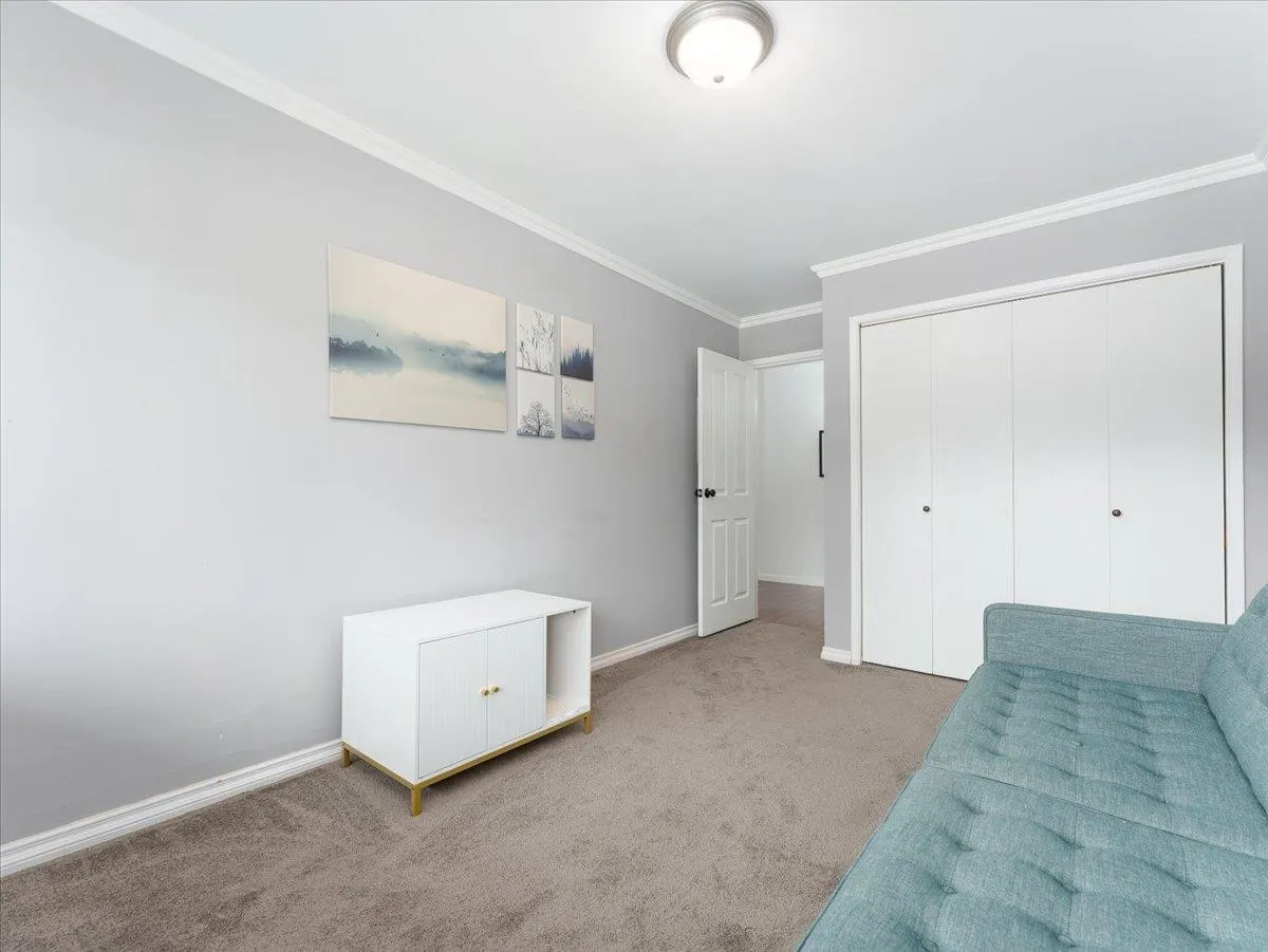 301 155 E 5th Street