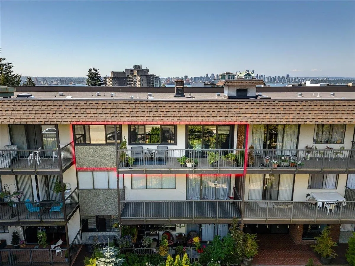 301 155 E 5th Street