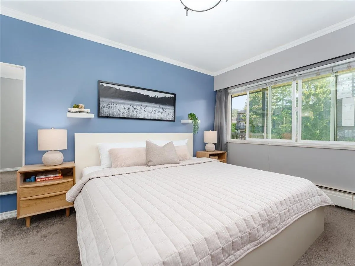 301 155 E 5th Street