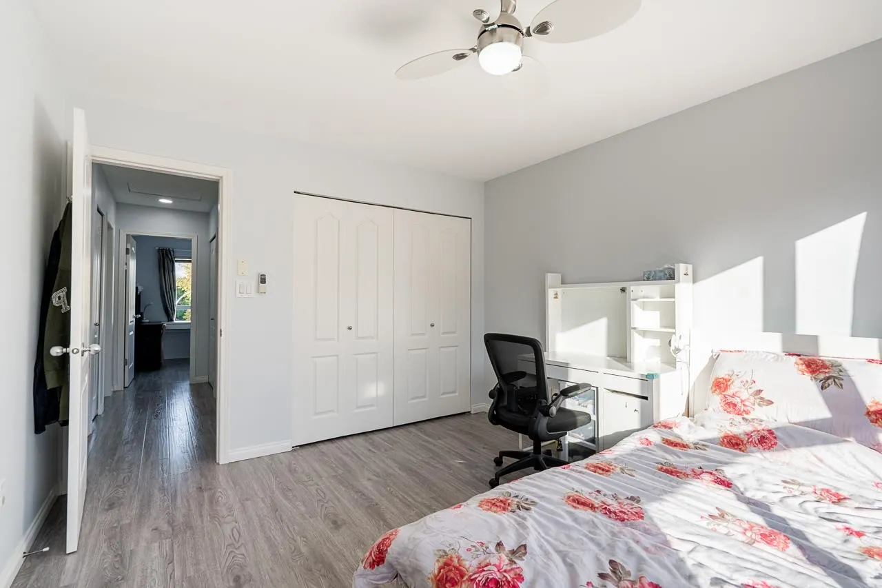 9 22728 Norton Court