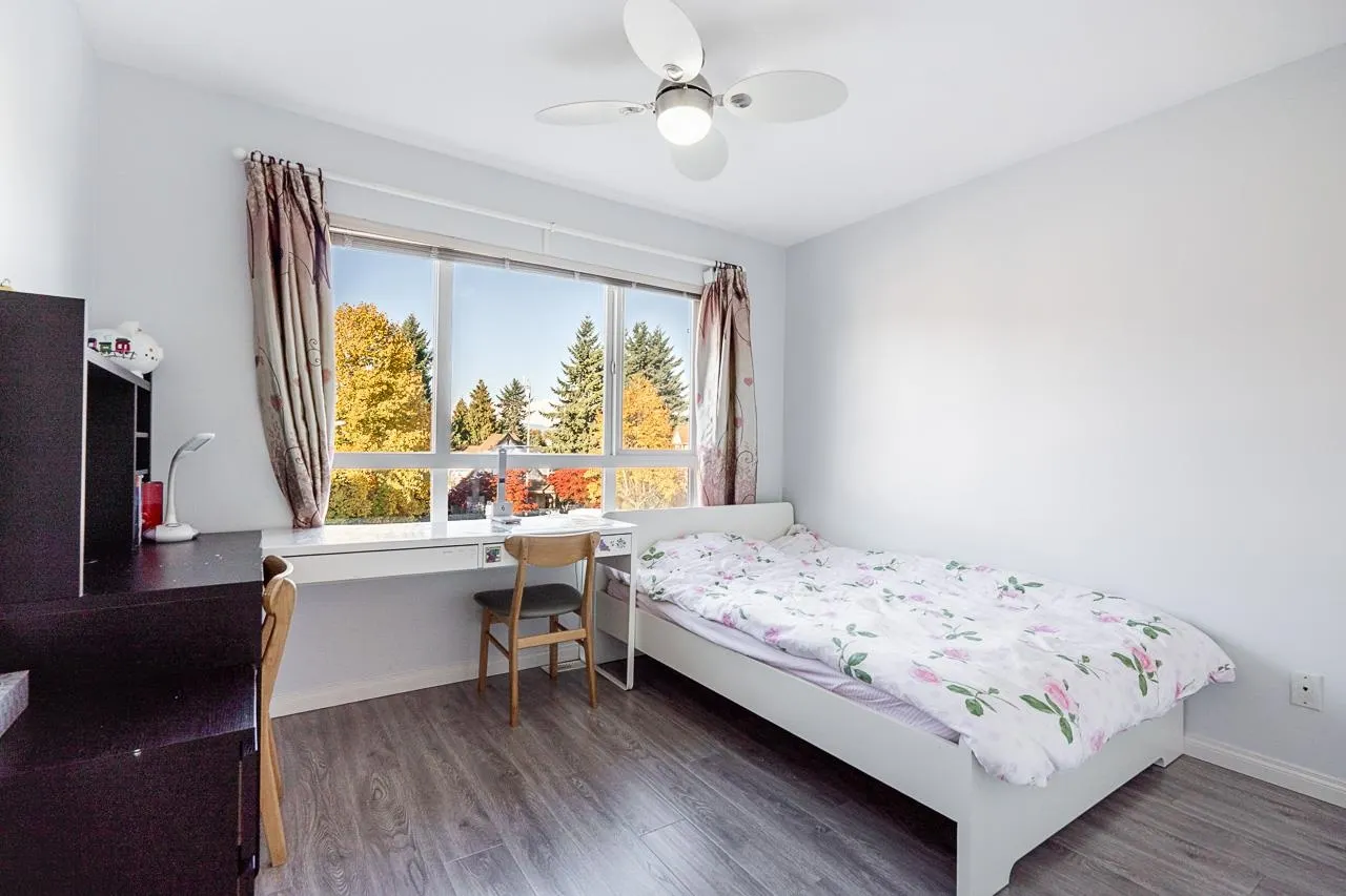 9 22728 Norton Court