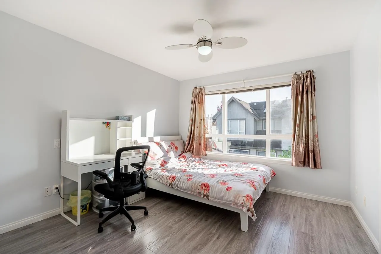 9 22728 Norton Court