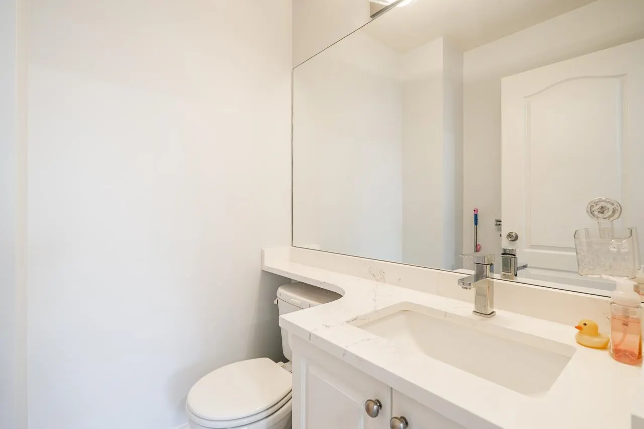 9 22728 Norton Court