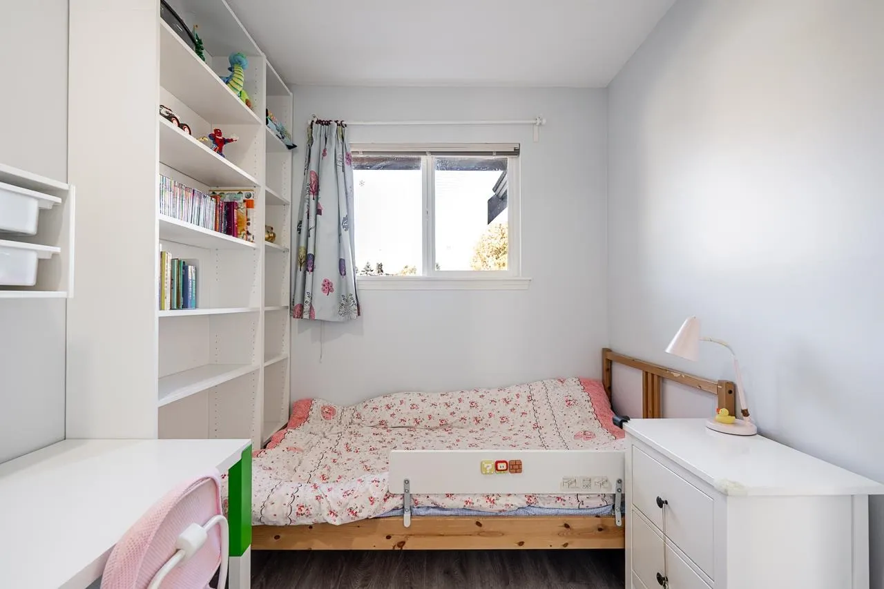 9 22728 Norton Court