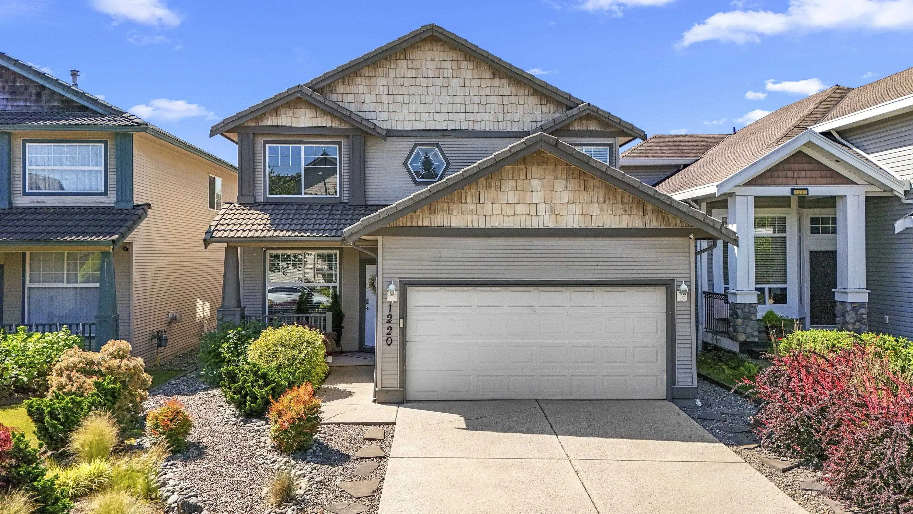 1220 Yangtze Place