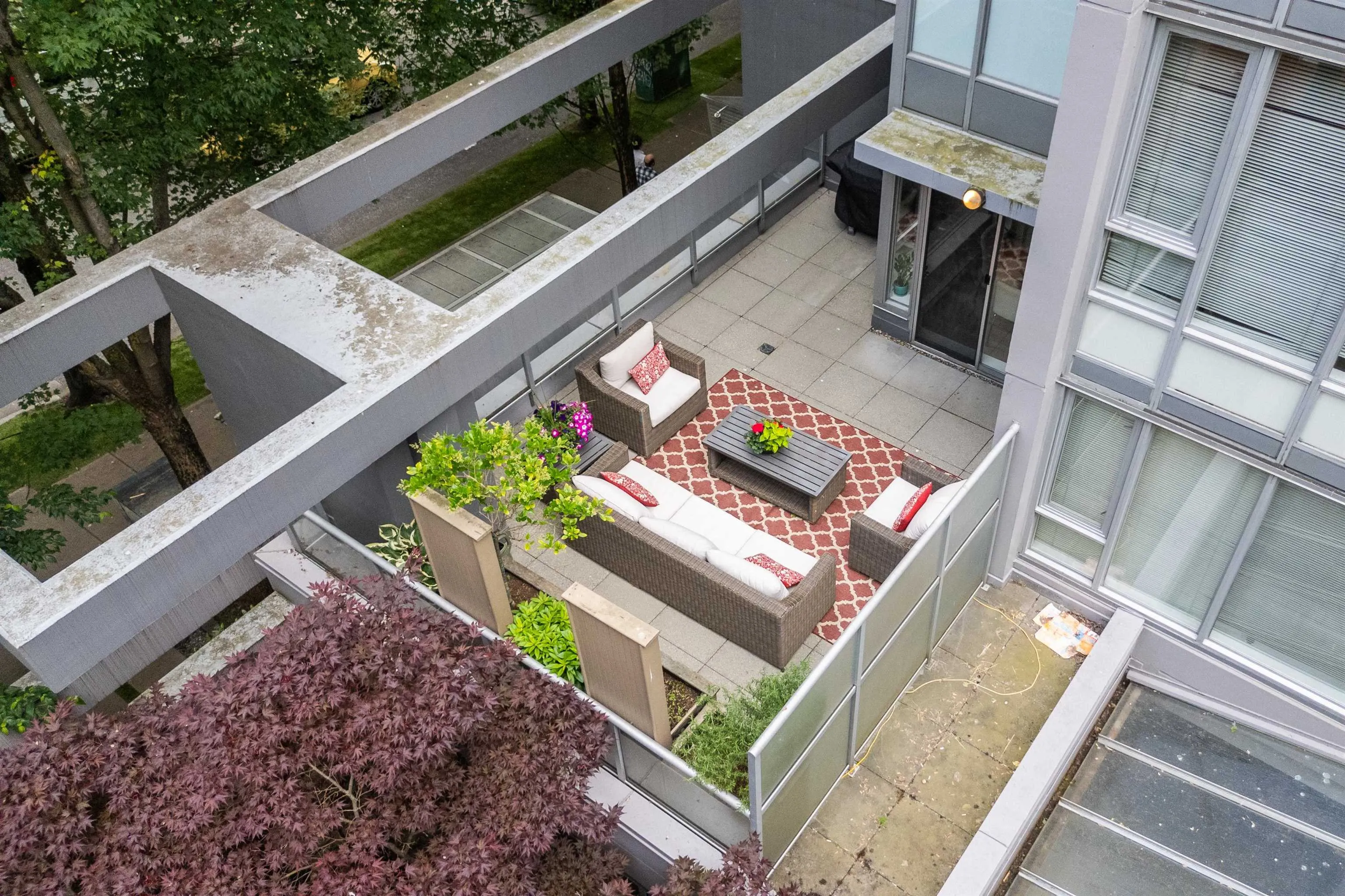 202 1001 Richards Street