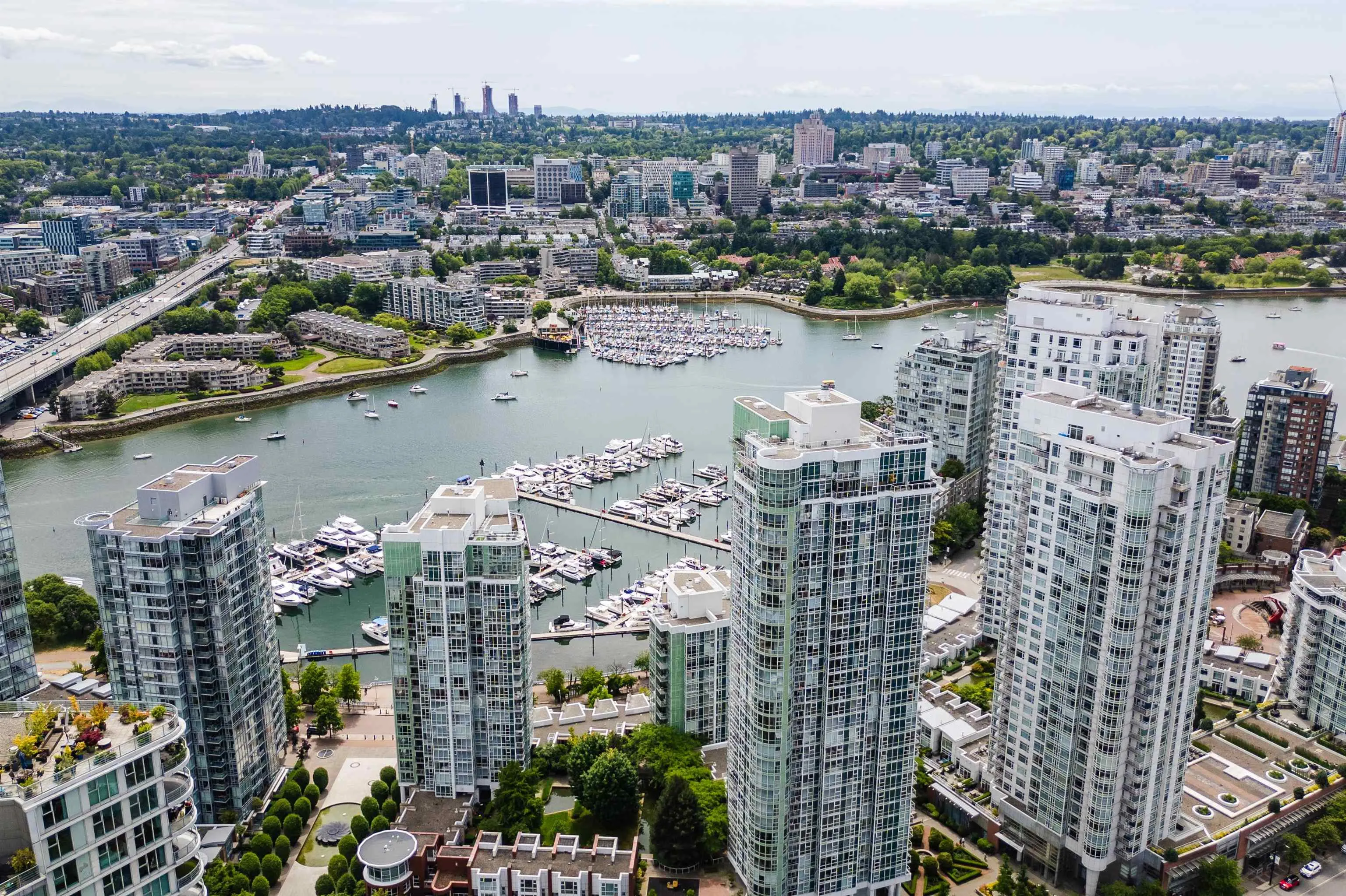 202 1001 Richards Street