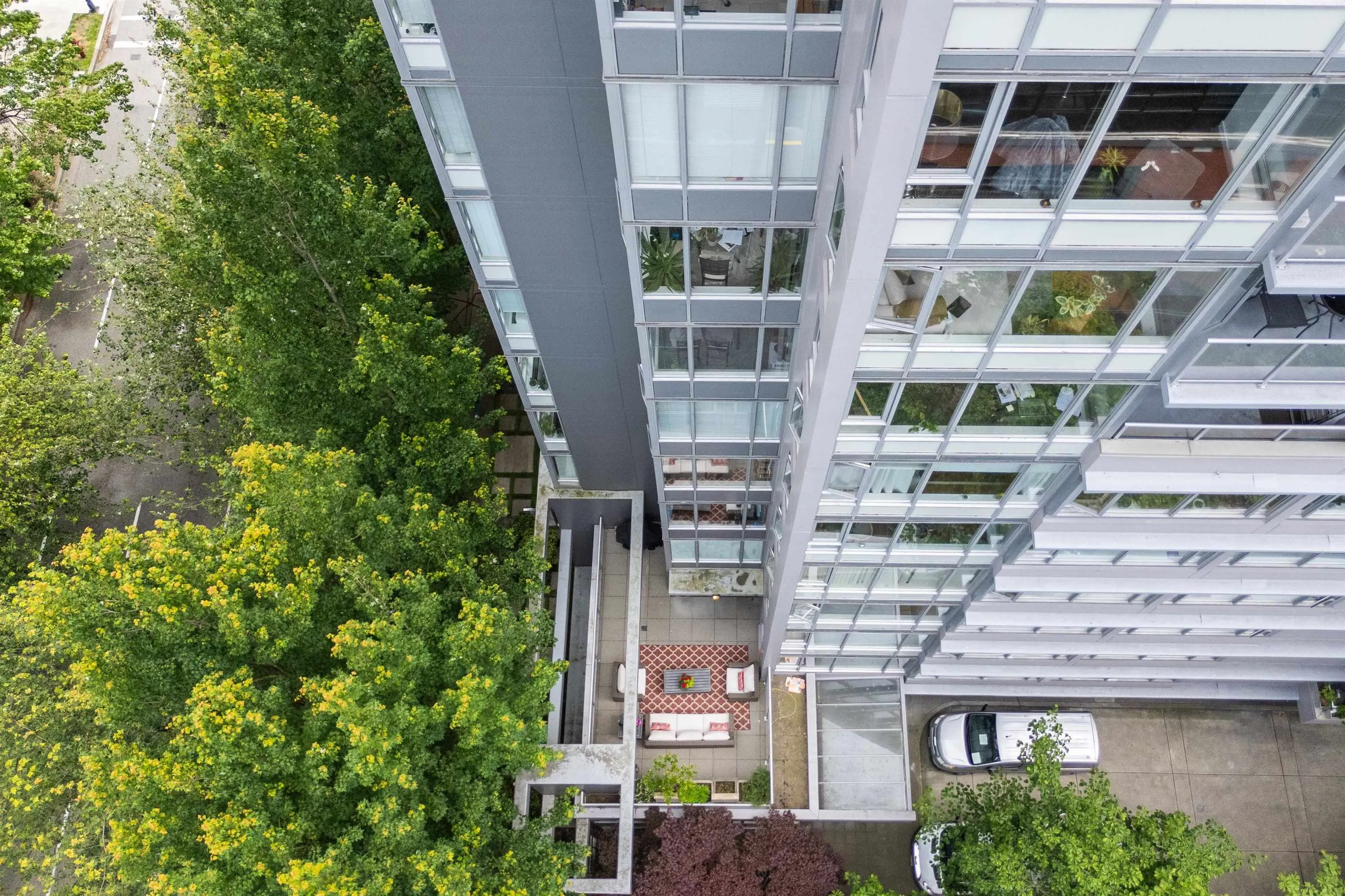 202 1001 Richards Street