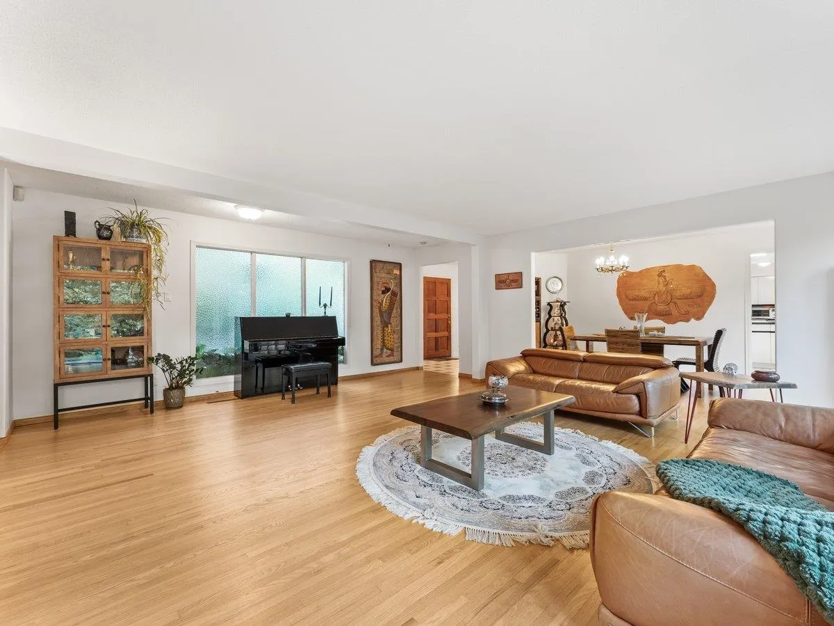 186 Stevens Drive