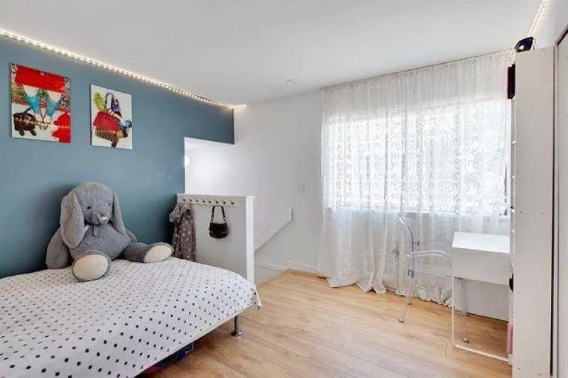 208 1220 Falcon Drive