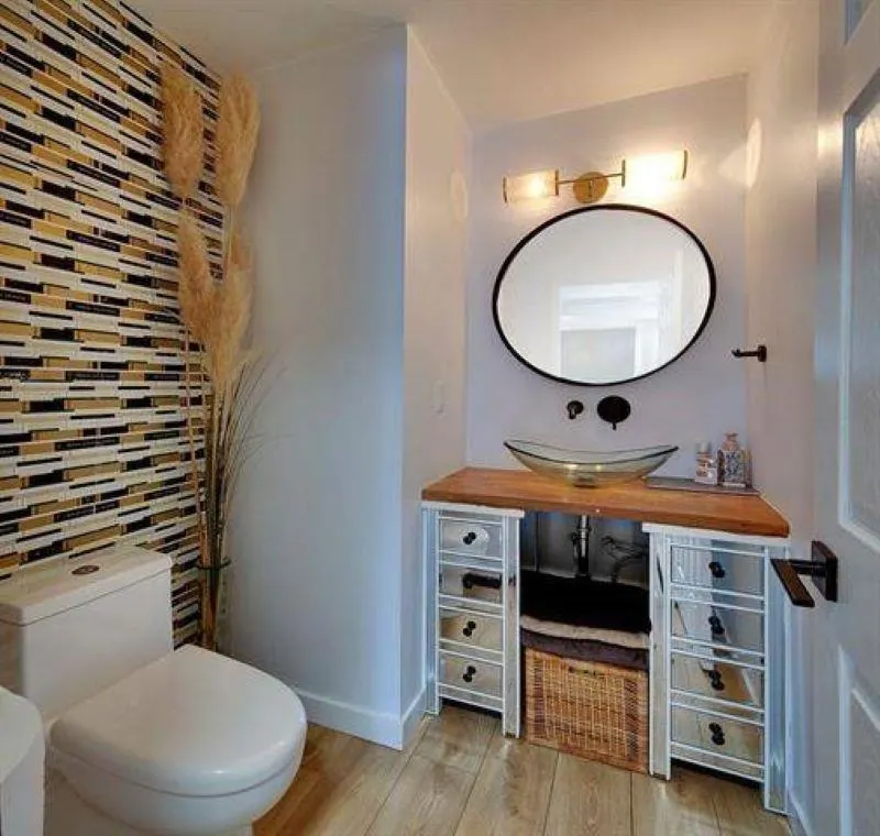 208 1220 Falcon Drive