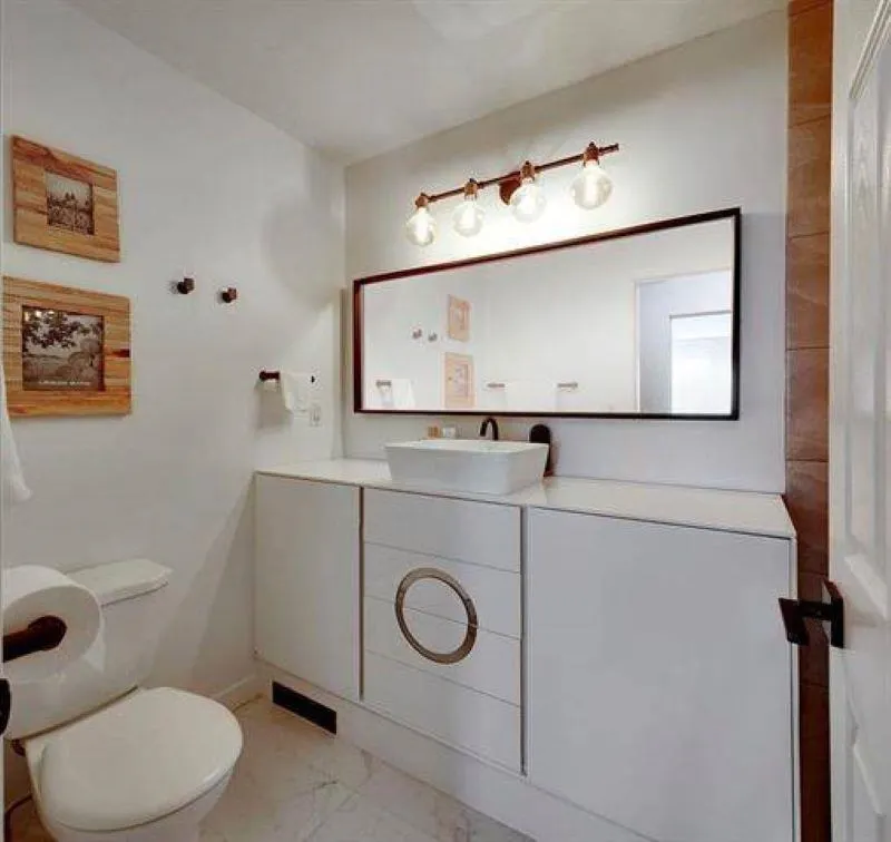 208 1220 Falcon Drive