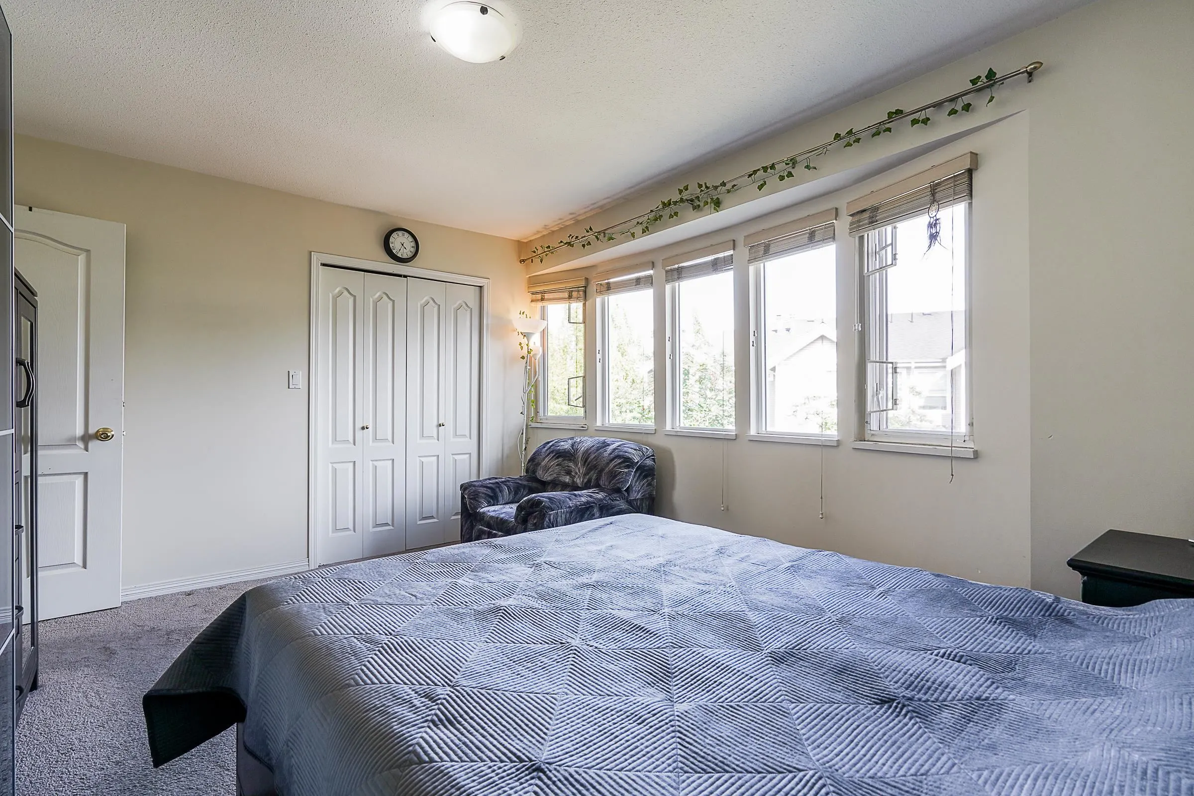 44 22800 Windsor Court