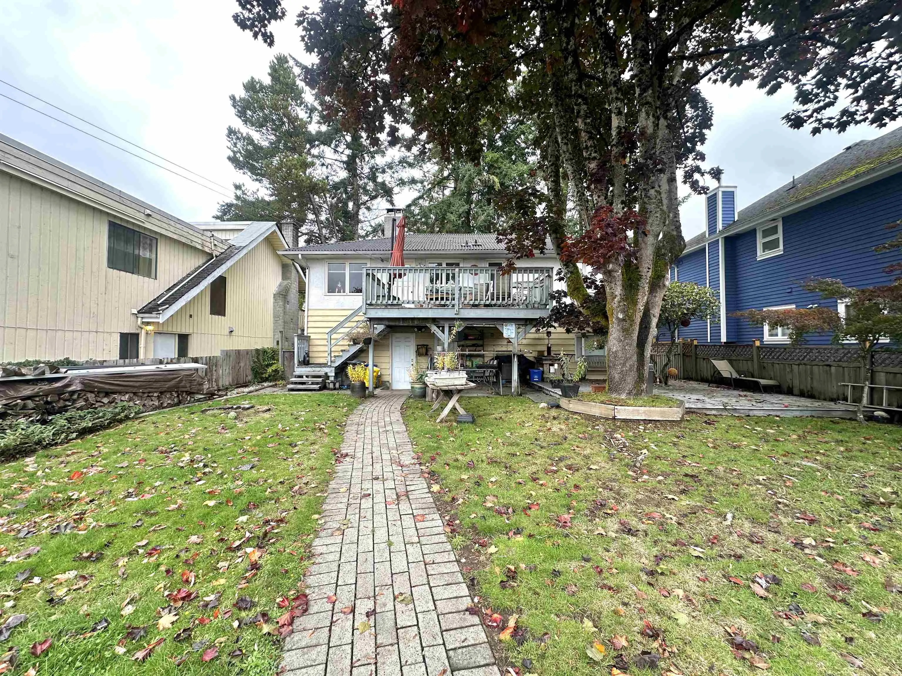 313 E 13th Street
