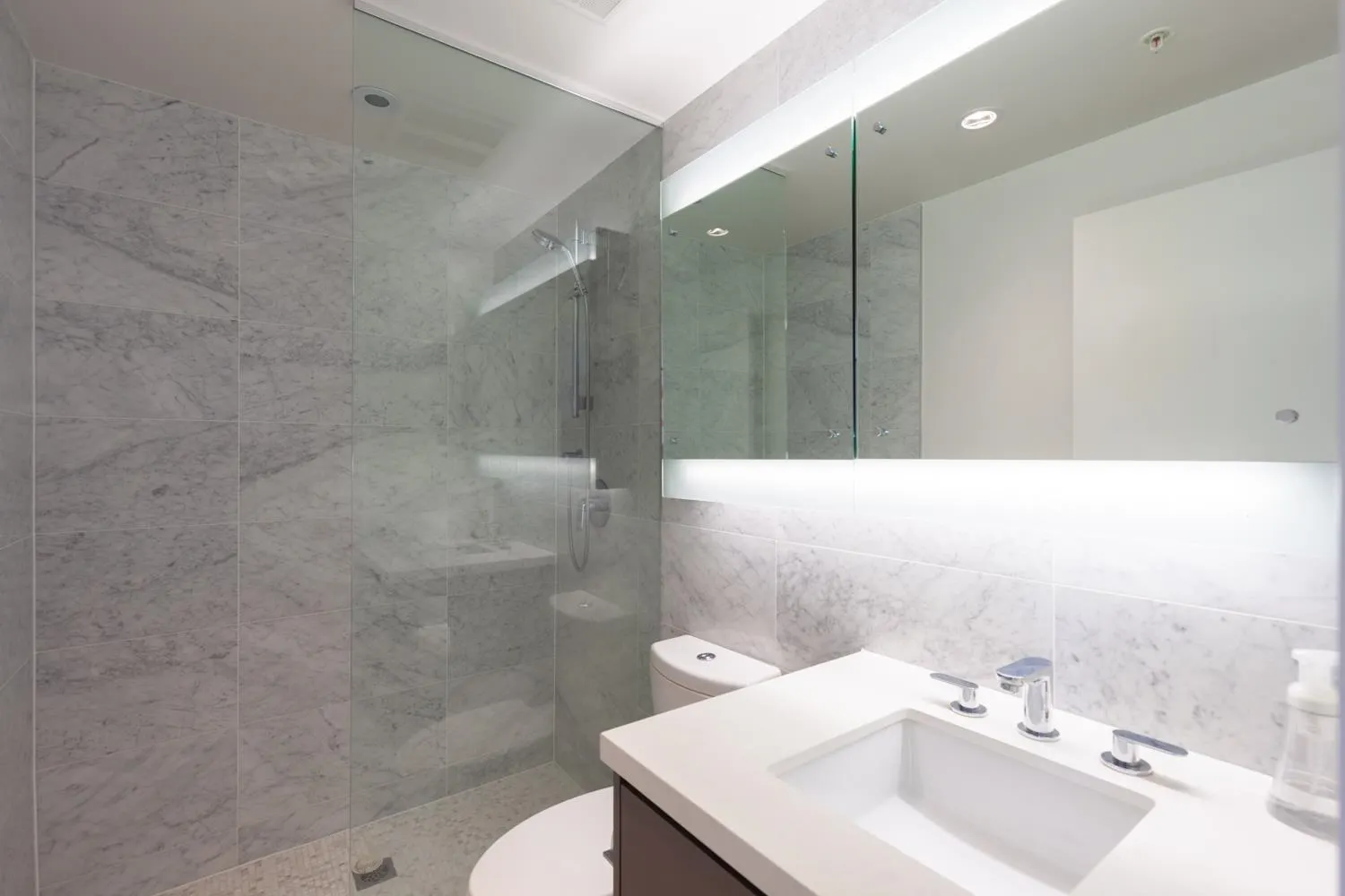 1901 8833 Hazelbridge Way