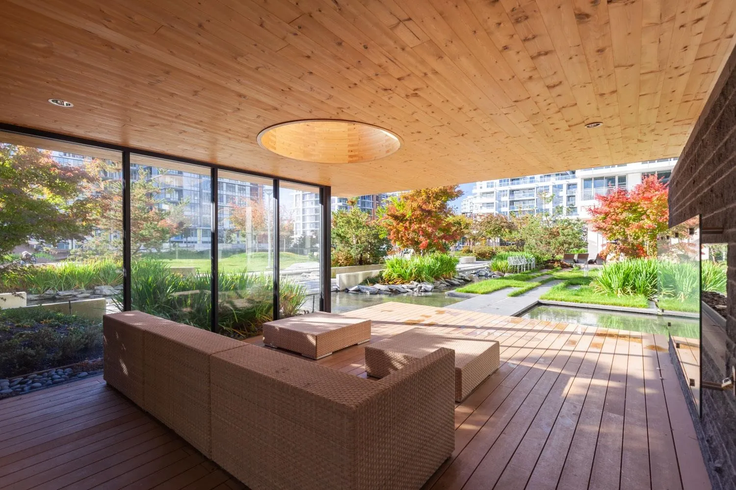 1901 8833 Hazelbridge Way