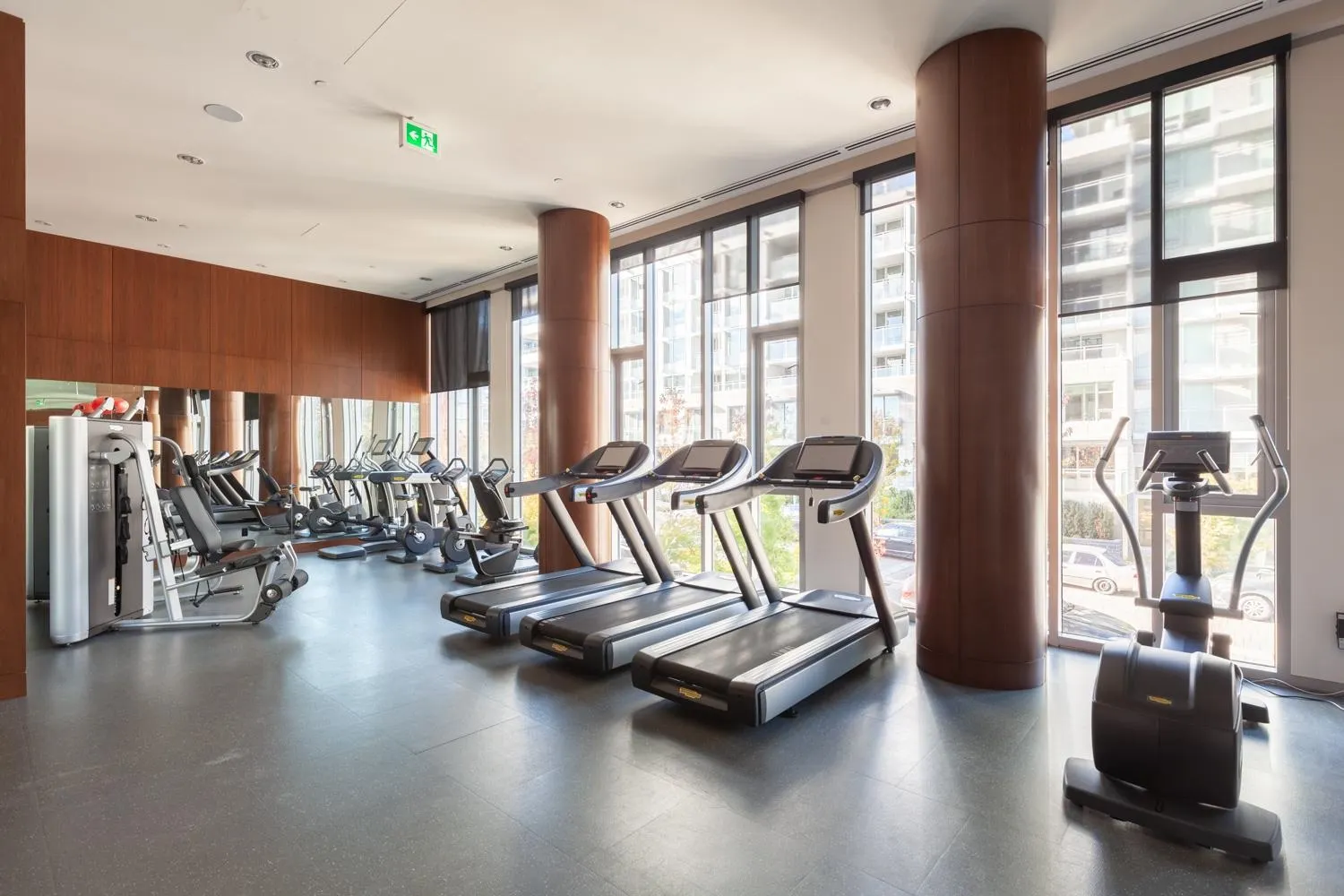 1901 8833 Hazelbridge Way