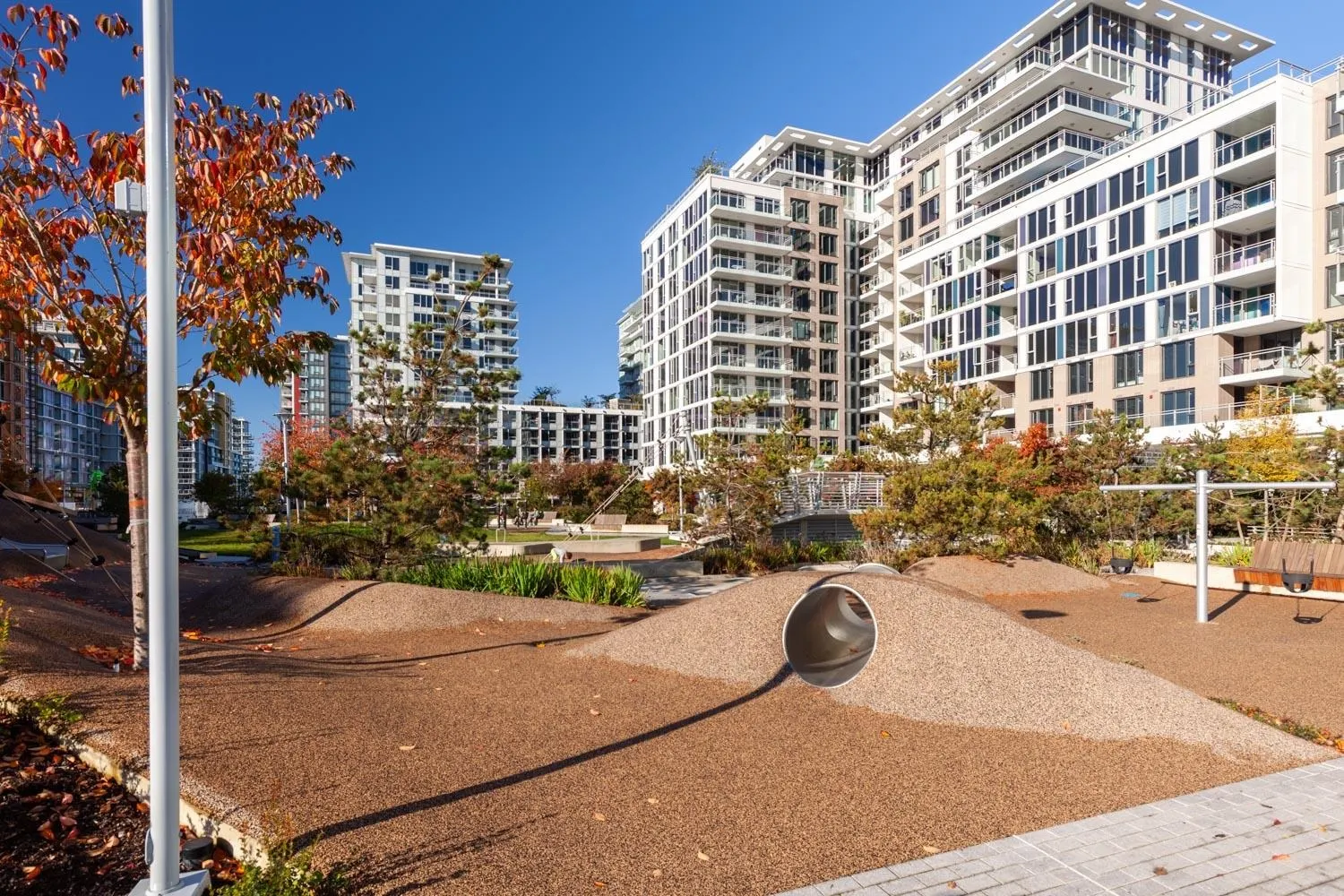 1901 8833 Hazelbridge Way