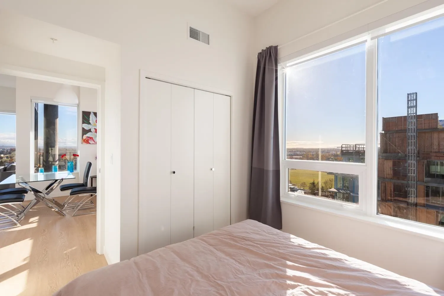 1901 8833 Hazelbridge Way