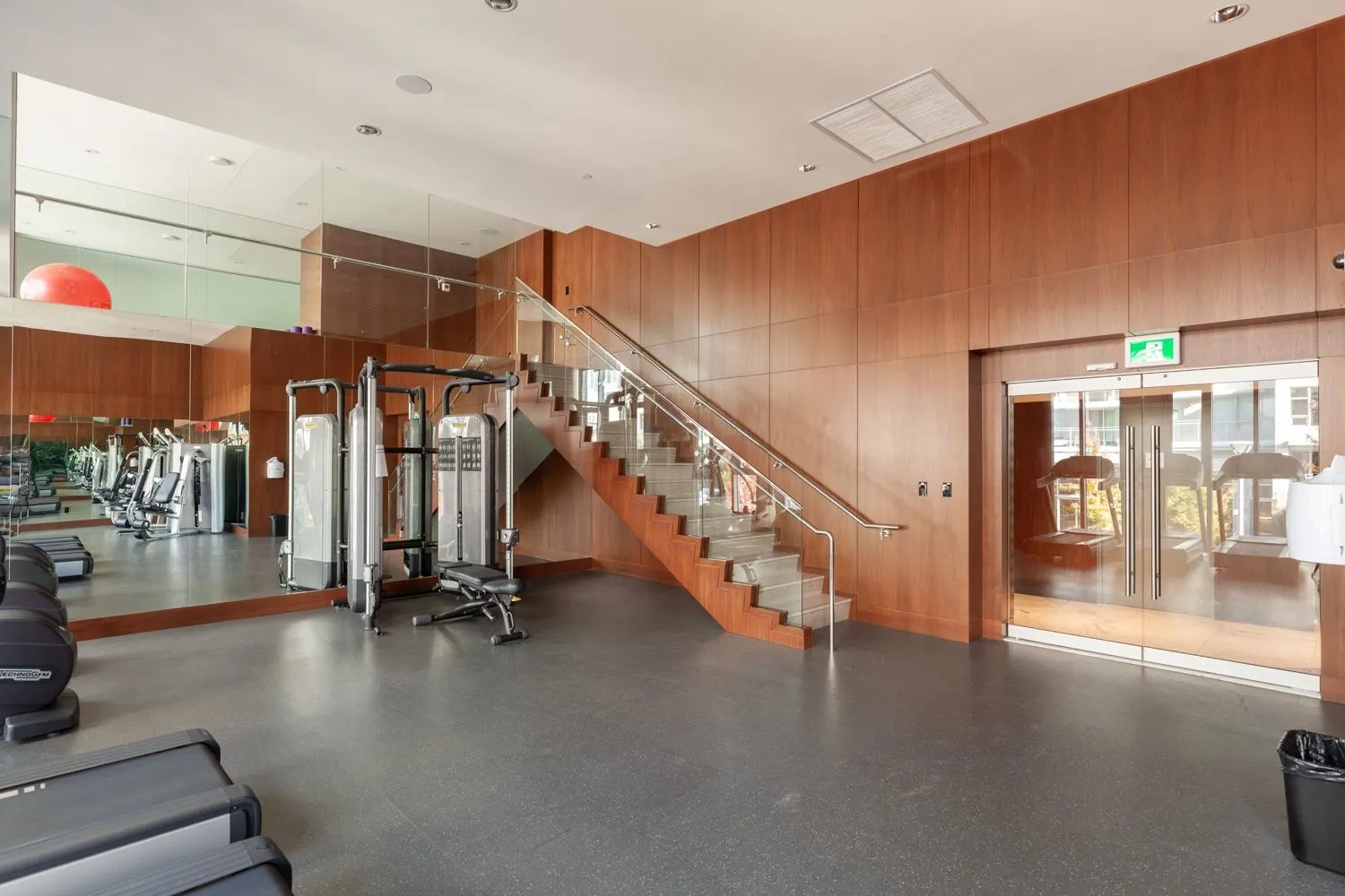 1901 8833 Hazelbridge Way